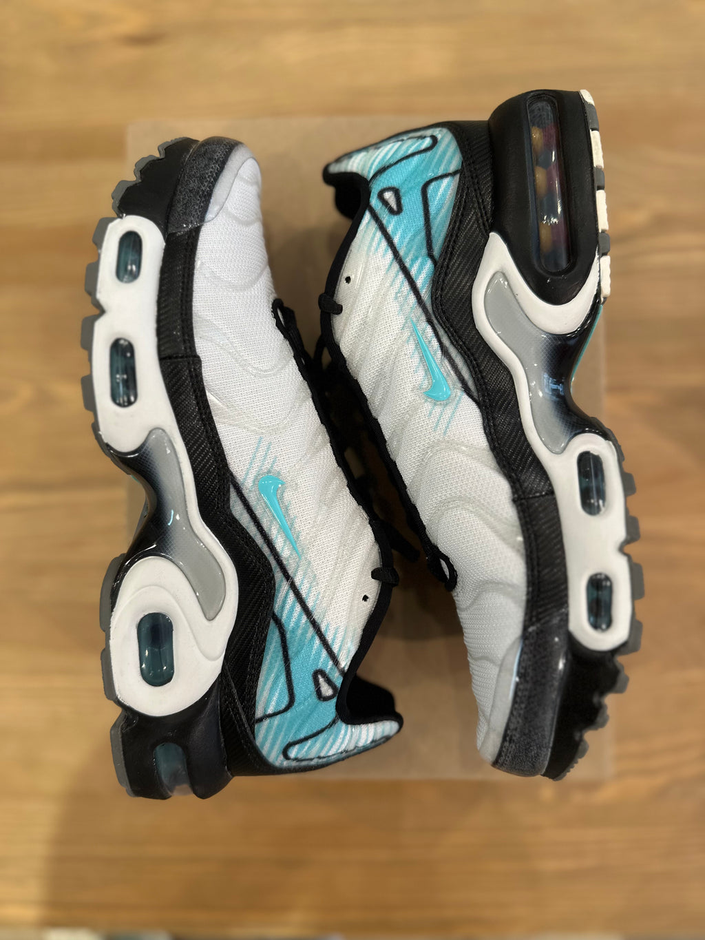 Nike air Max plus hyper blue ( taille 38,5 )