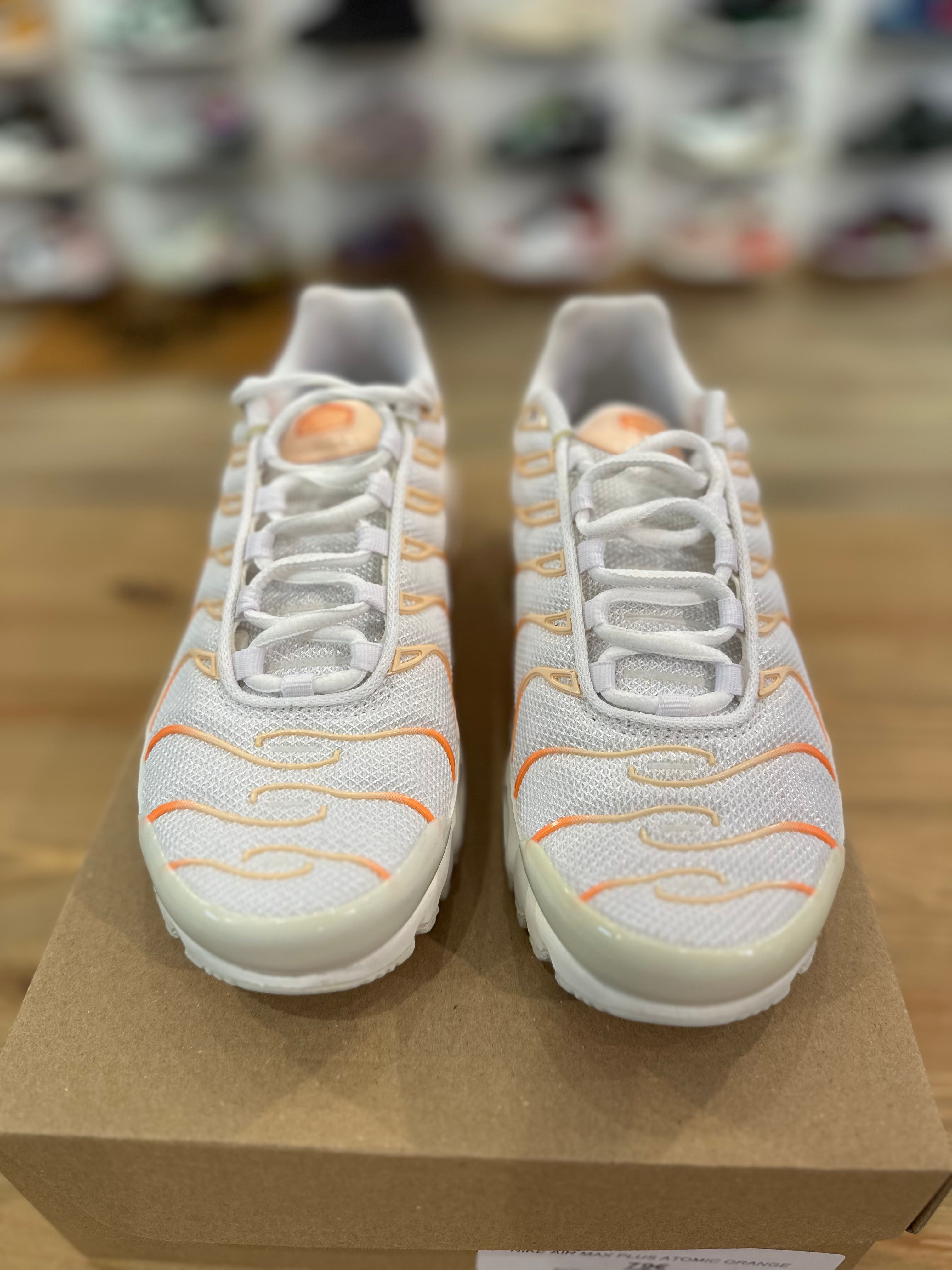 Nike air Max plus atomic orange