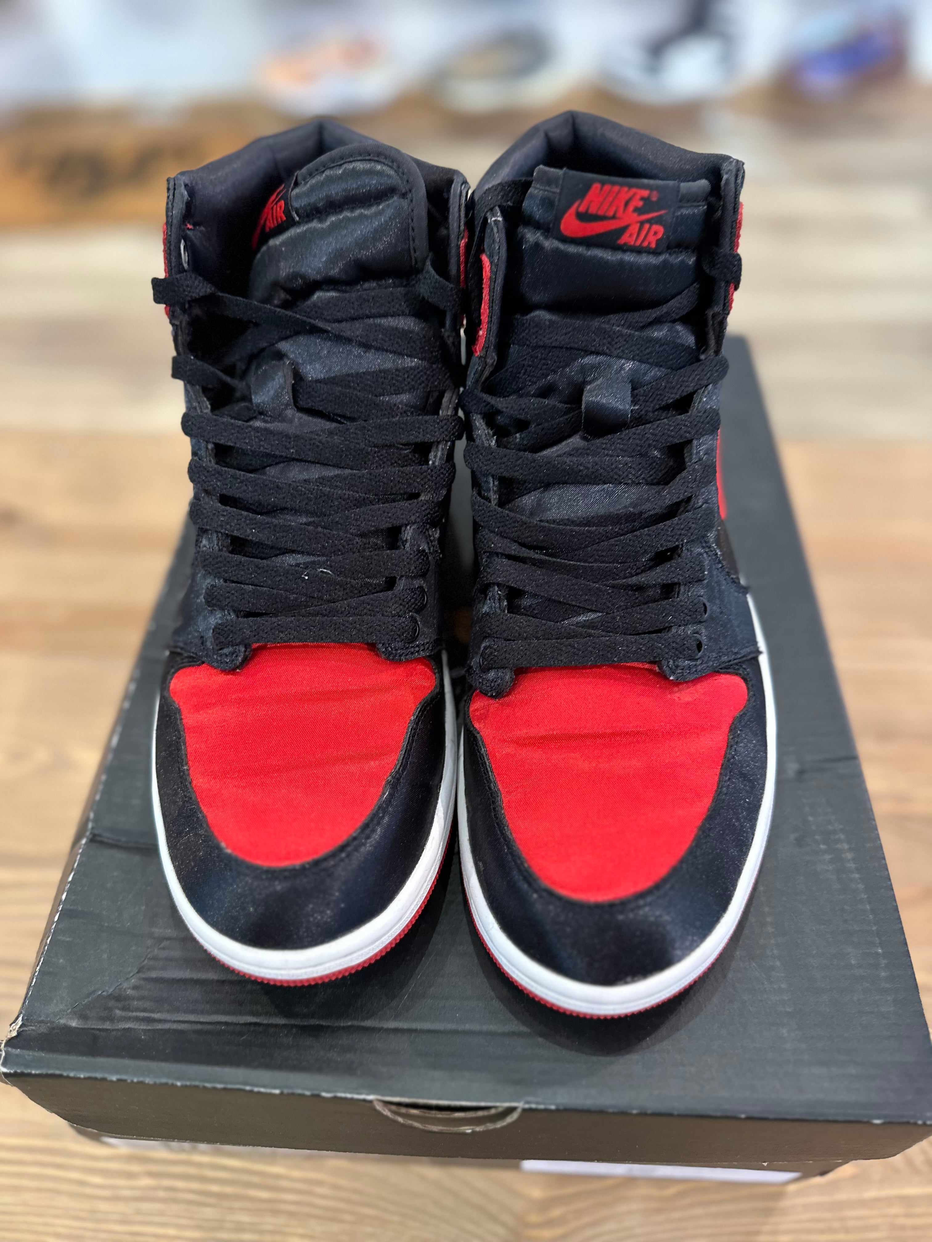 Nike Jordan 1 high satin bred ( taille 44 )
