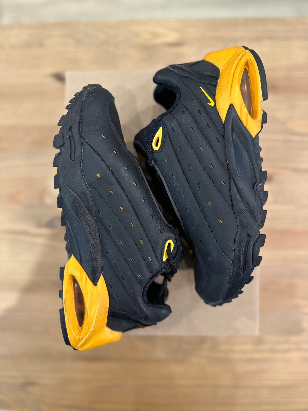 Nike nocta hot step university gold