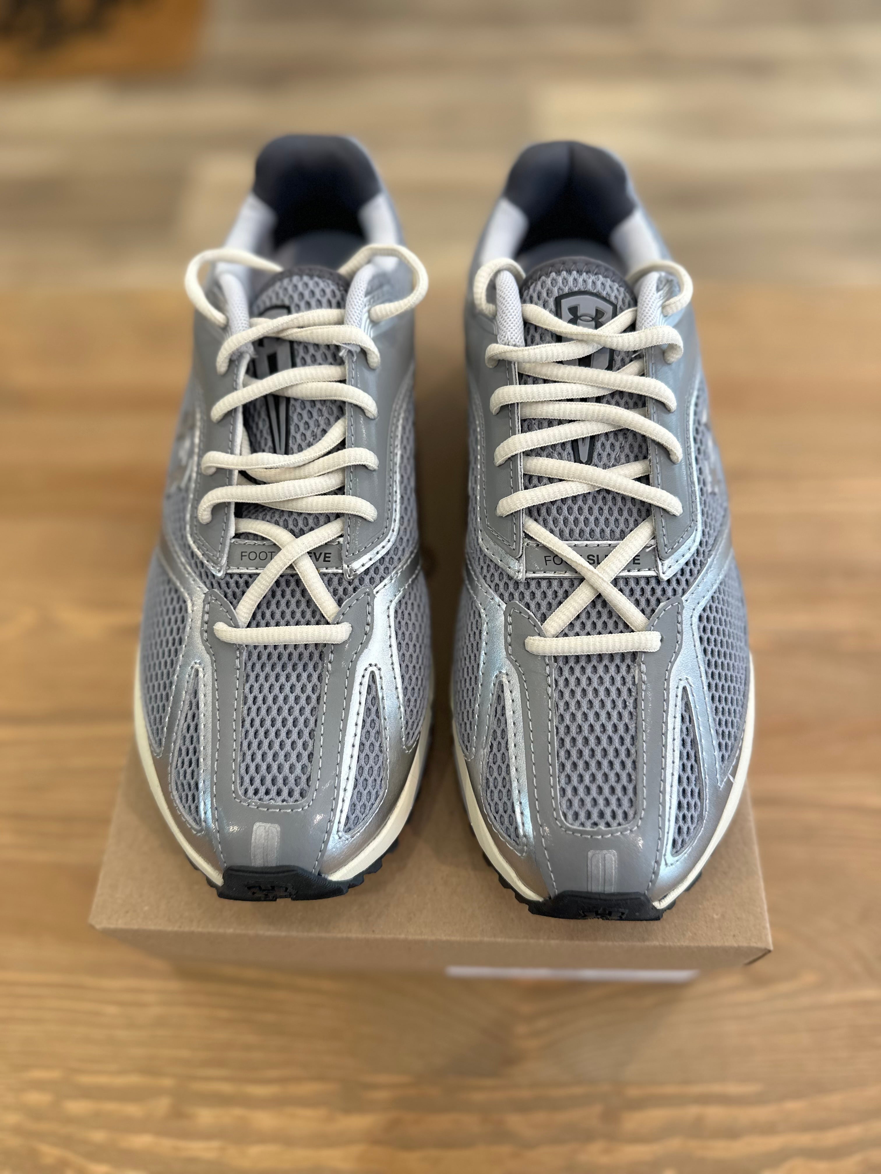 Under armor apparition Steel ( taille 42,5 )