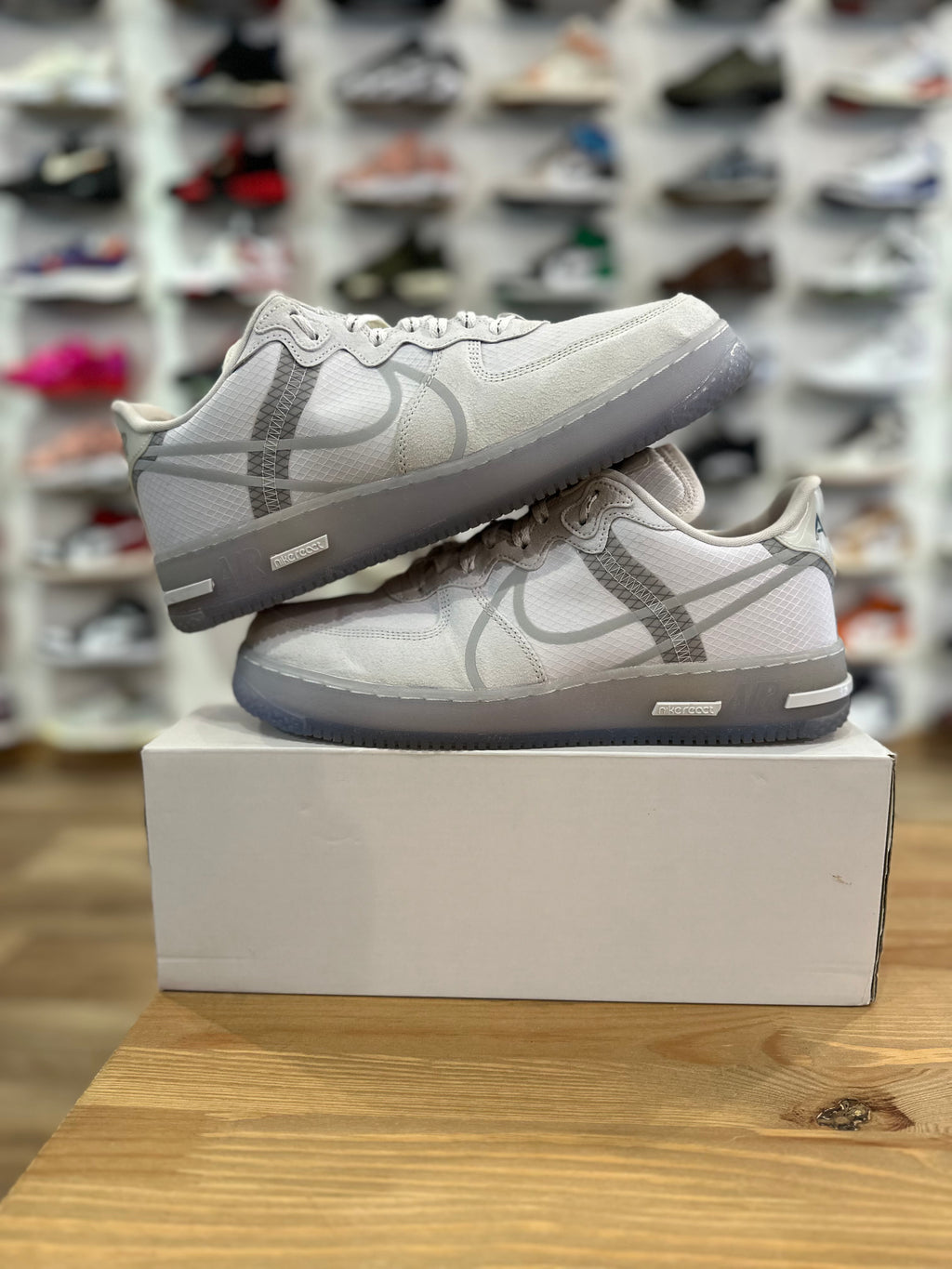 Nike air force 1 low react dsmx ( taille 45,5 )