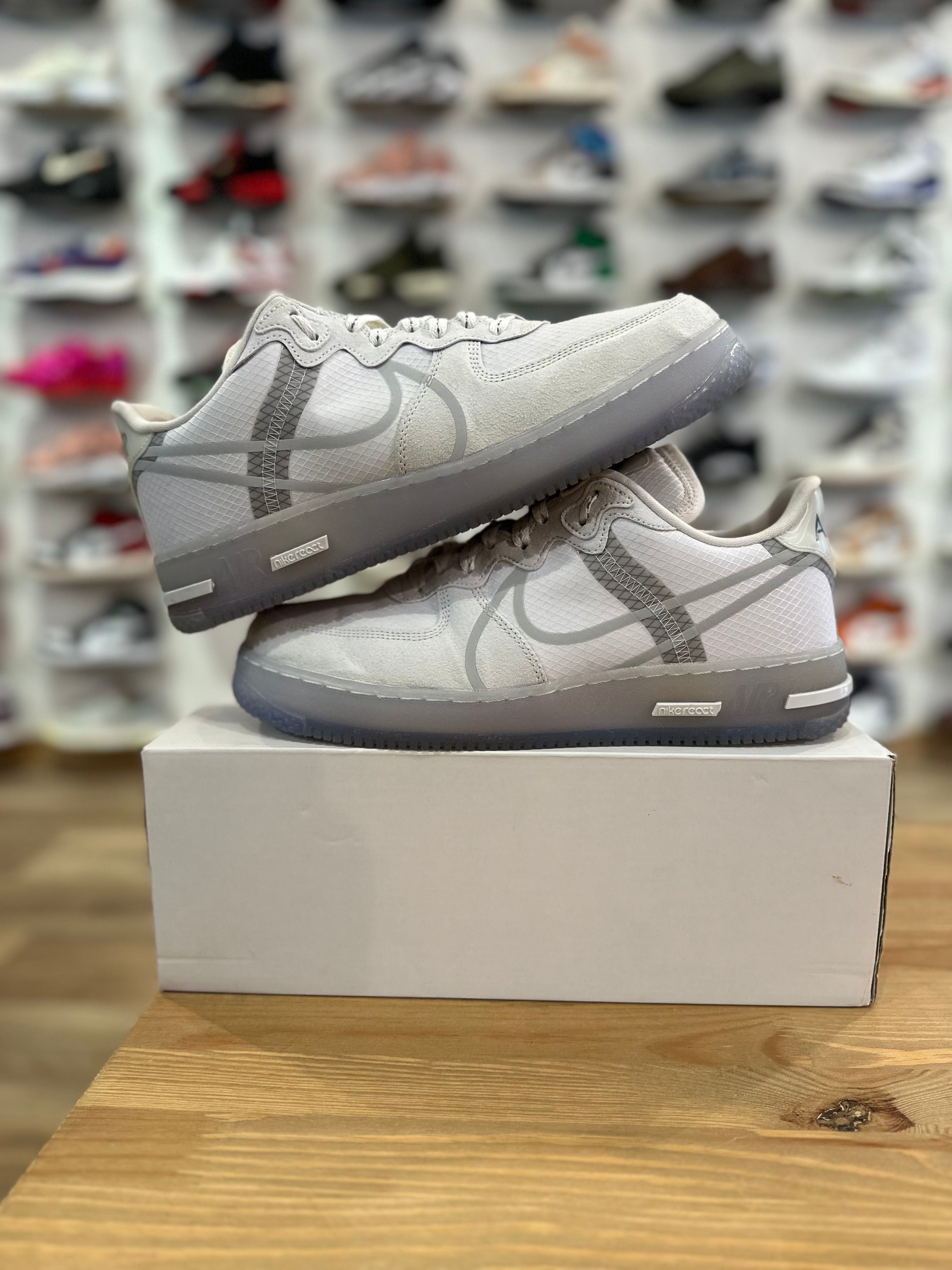 Nike air force 1 low react dsmx ( taille 45,5 )