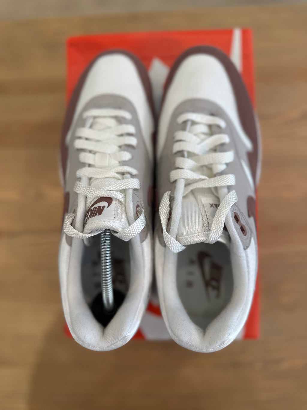 Nike air Max 1 smokey mauve ( taille 40,5 )