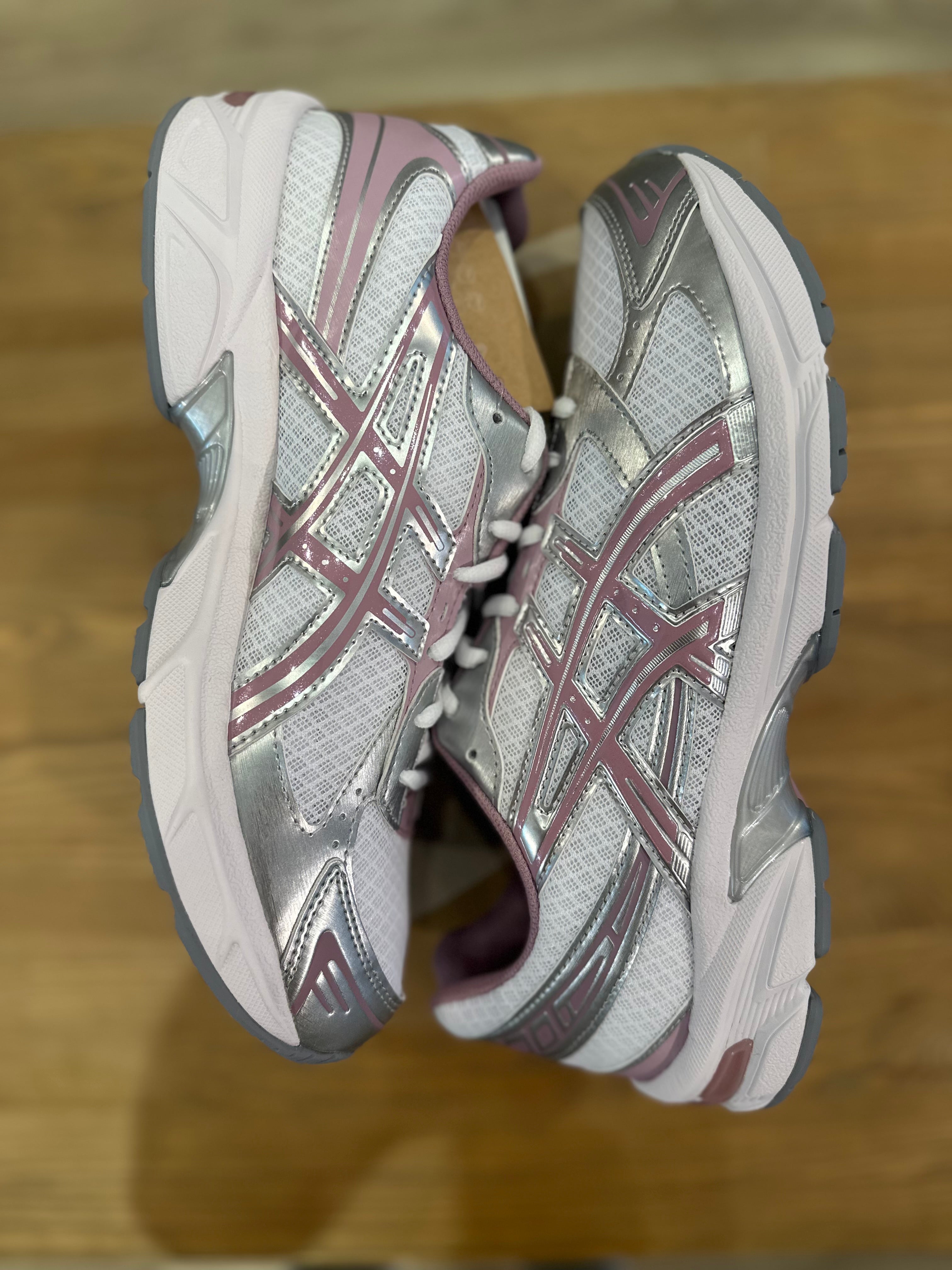 Asics gel 1130 white taro purple ( taille 44,5 )