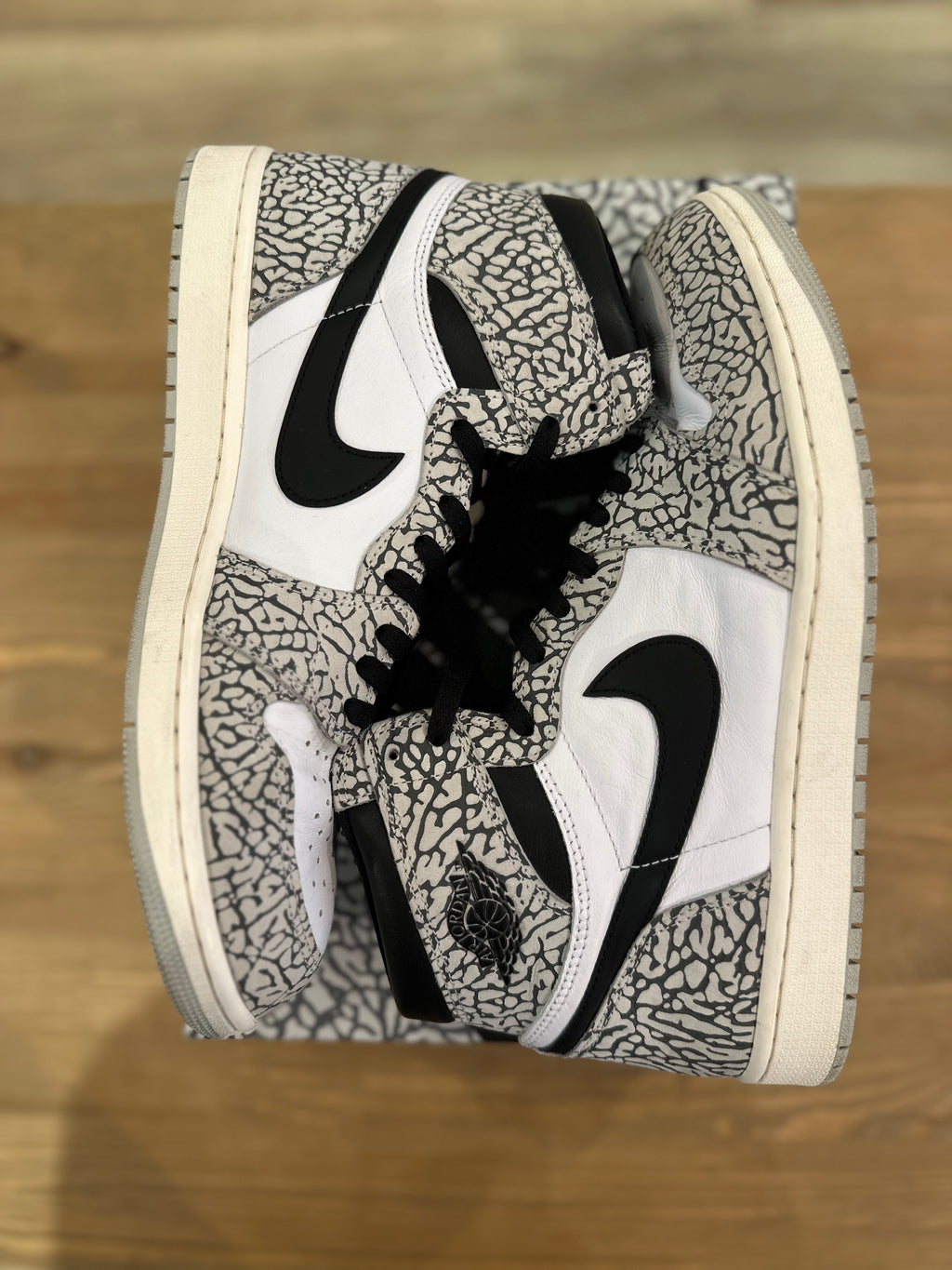 Nike Jordan 1 high White cément ( taille 47,5 )