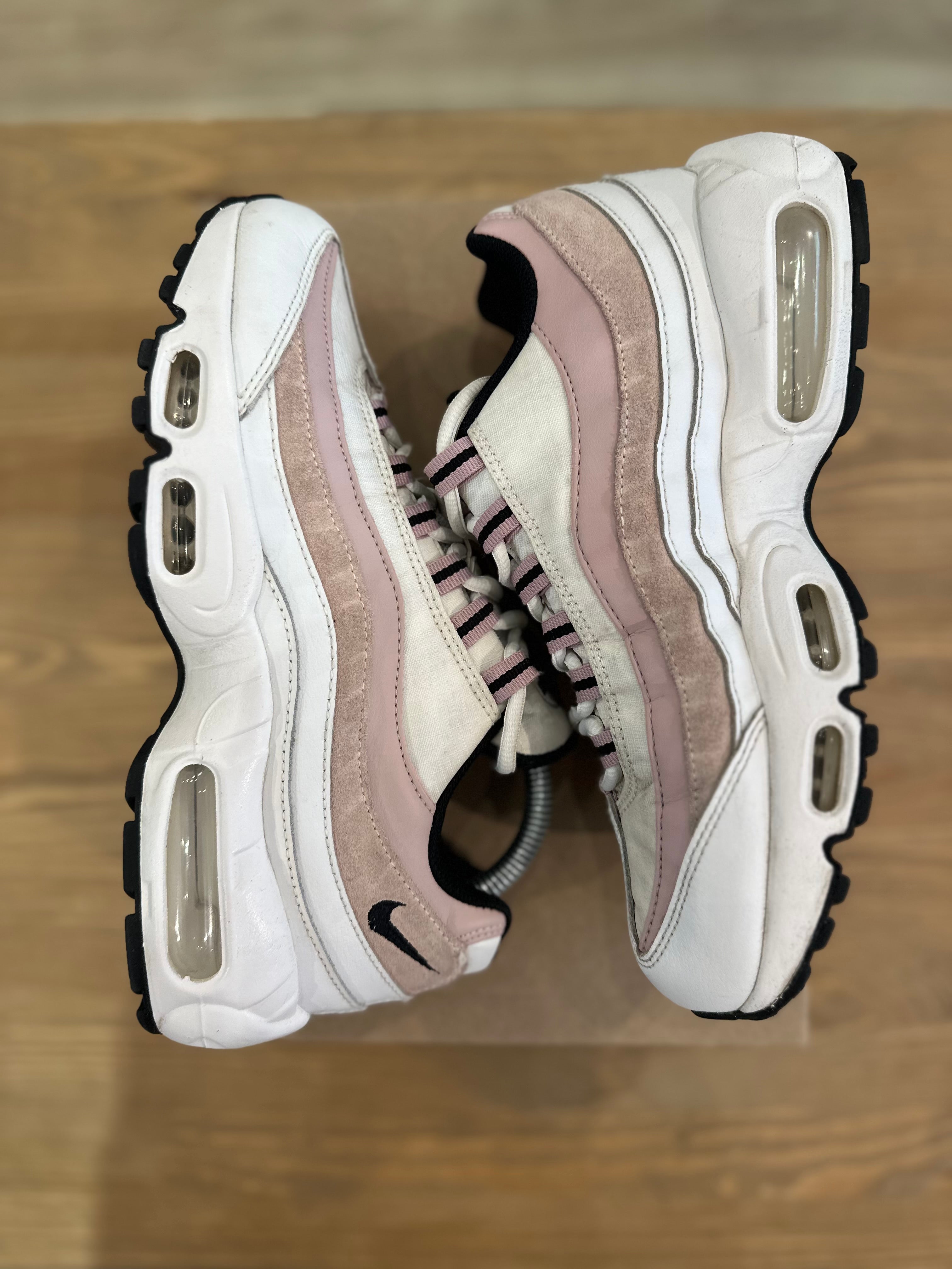 Nike air Max 95 champagne ( taille 39 )