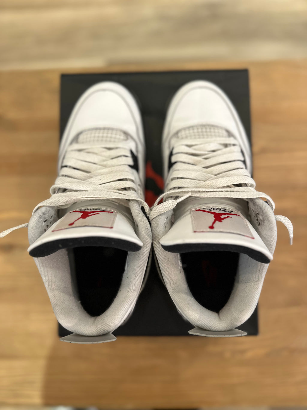 Nike Jordan 4 rétro White cément ( taille 44 )
