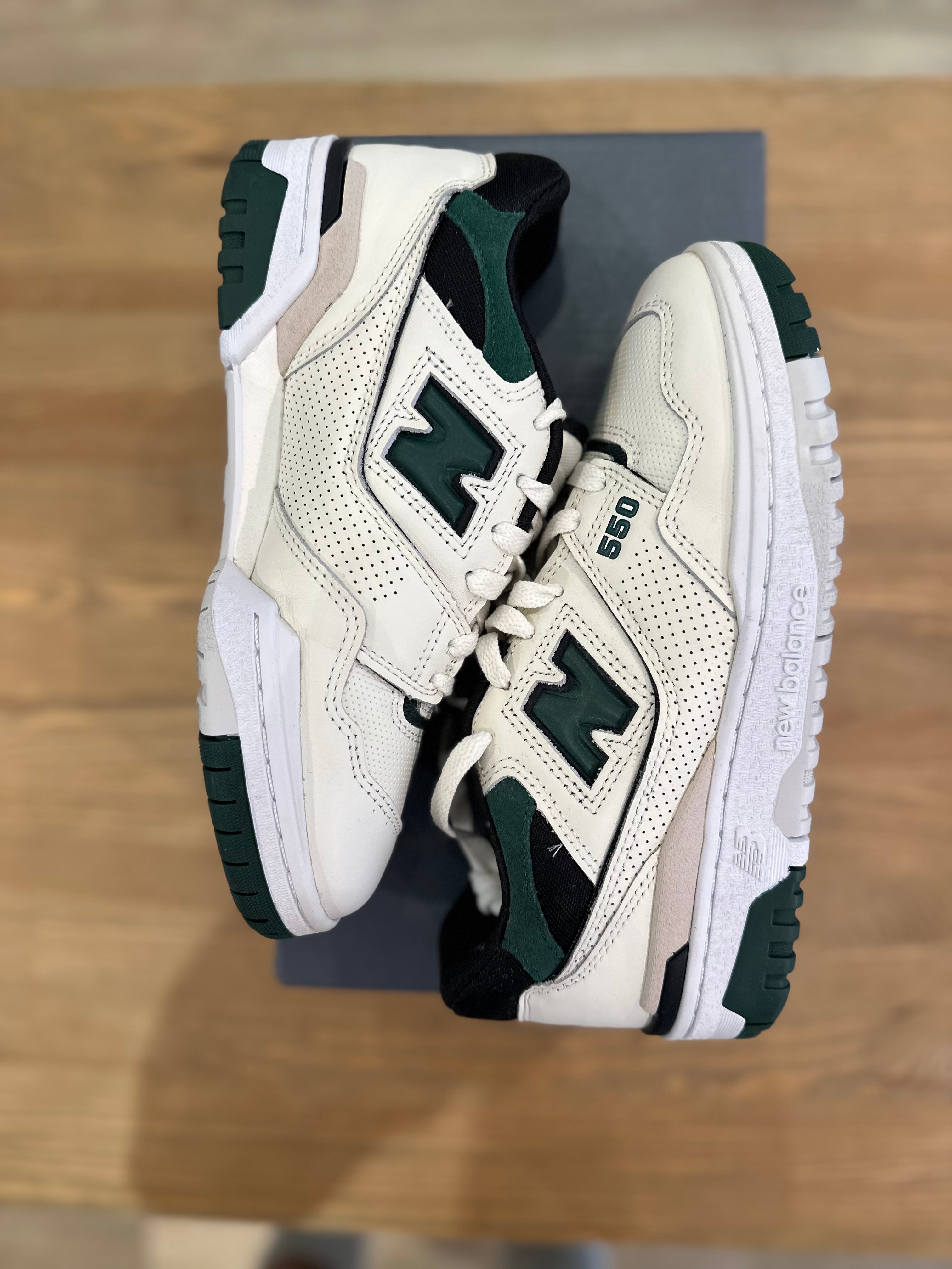 New balance 550 beige nightwatch ( taille 38 )