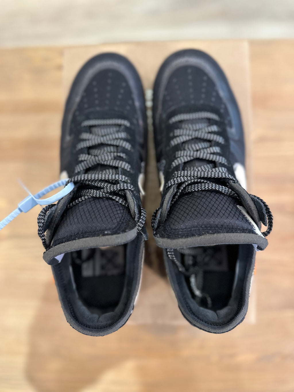 Nike air force 1 low off White black ( taille 43 )