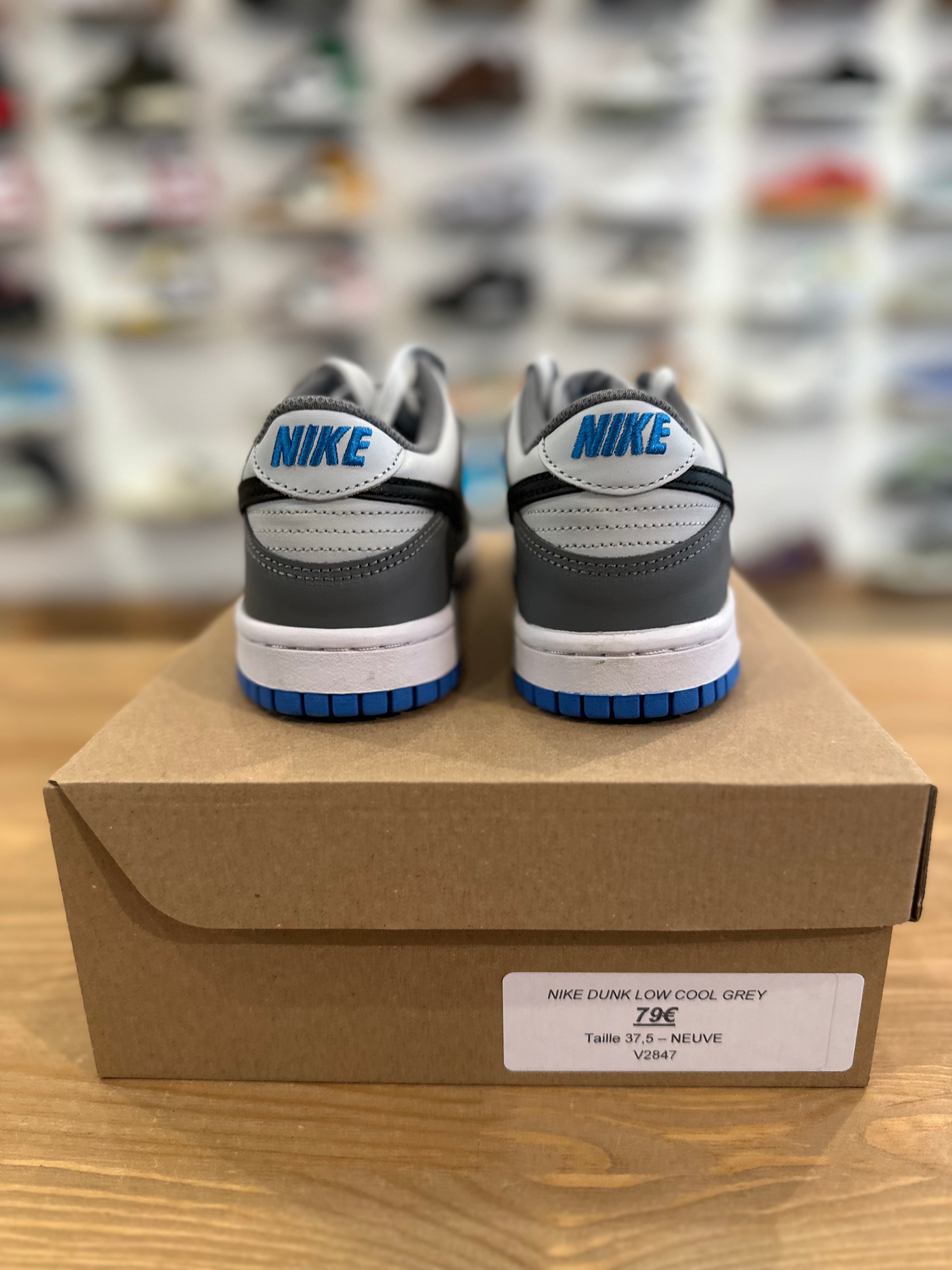 Nike dunk low cool grey ( taille 37,5 )