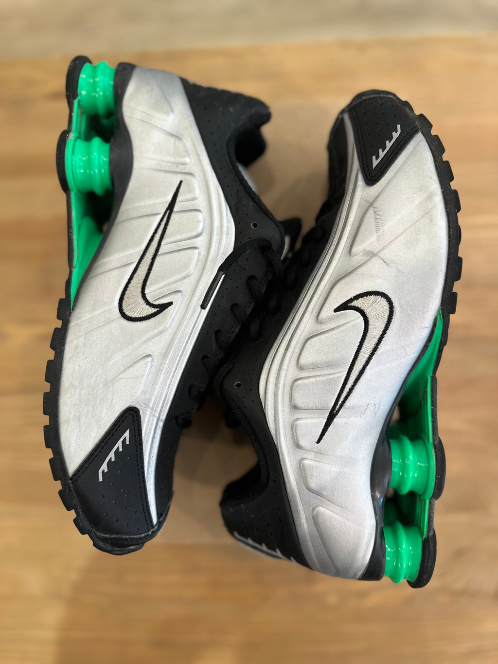 Nike shox r4 metallic Silver Green ( taille 42,5 )