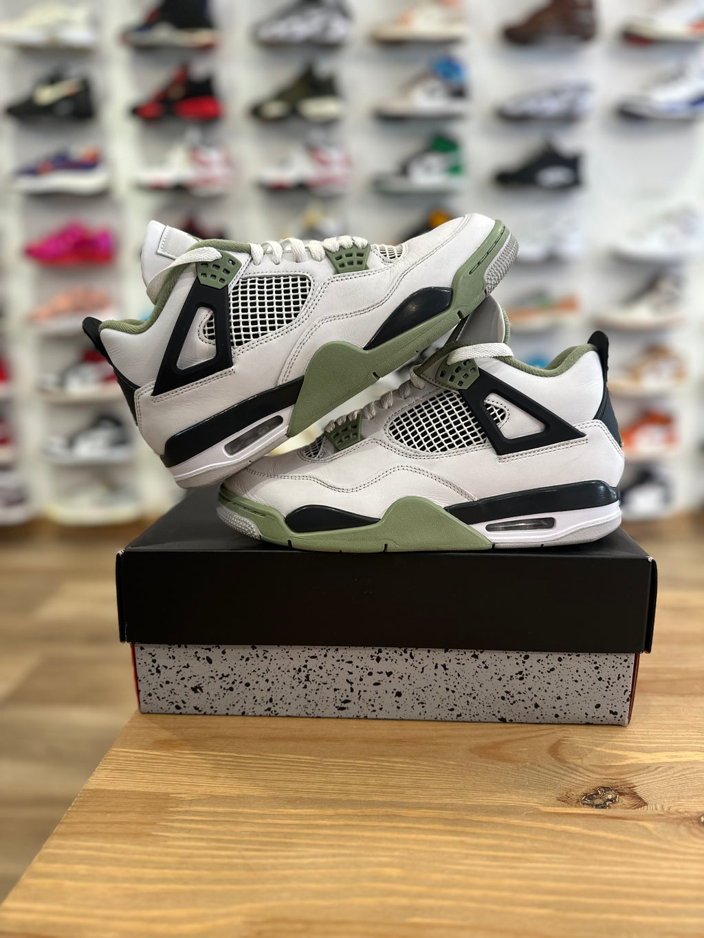 Nike Jordan 4 rétro seafoam ( taille 42 )