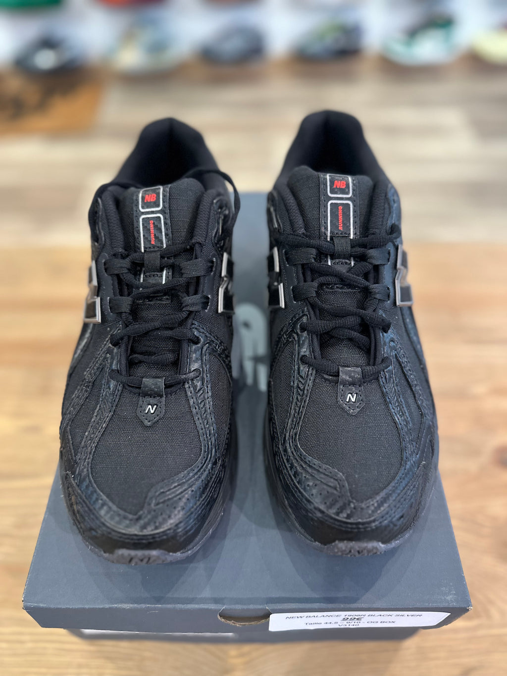 New balance 1906r black Silver ( taille 44,5 )