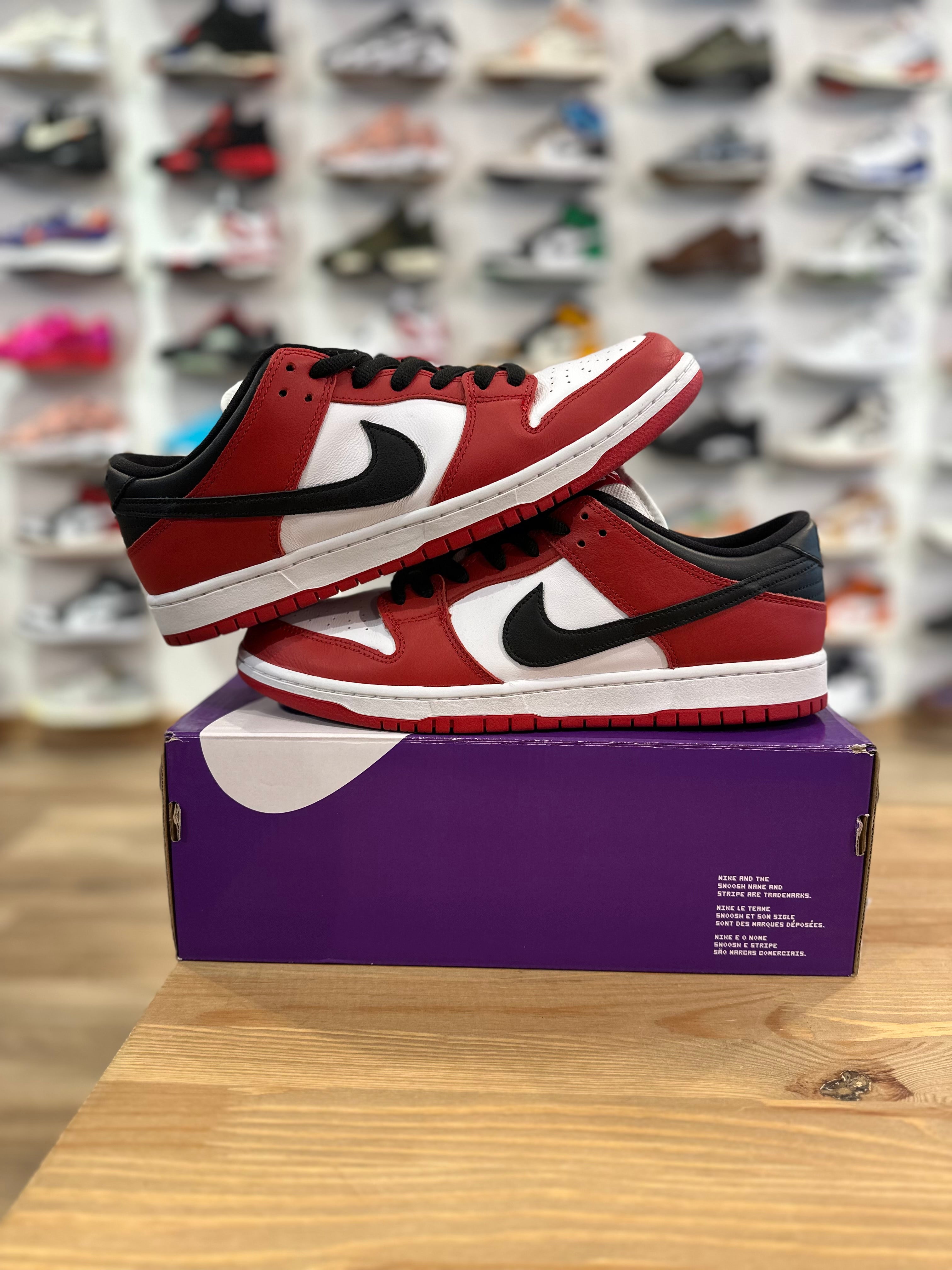 Nike sb dunk low pro Chicago ( taille 45,5 )