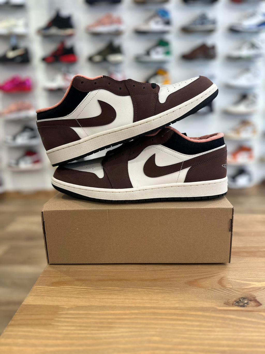 Nike Jordan 1 low se mocha ( taille 47,5 )