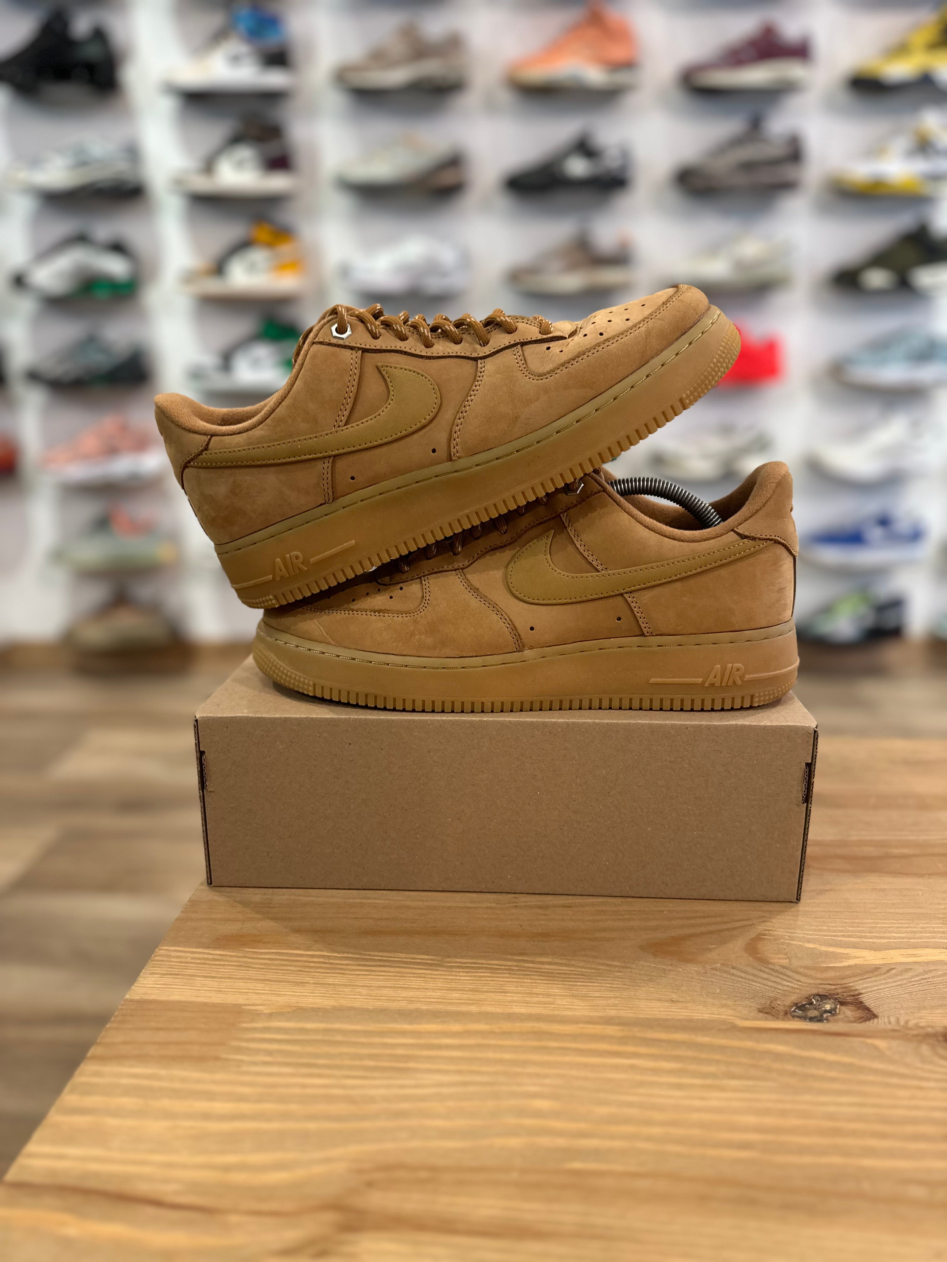 Nike air force 1 low 07 wheat ( taille 44 )