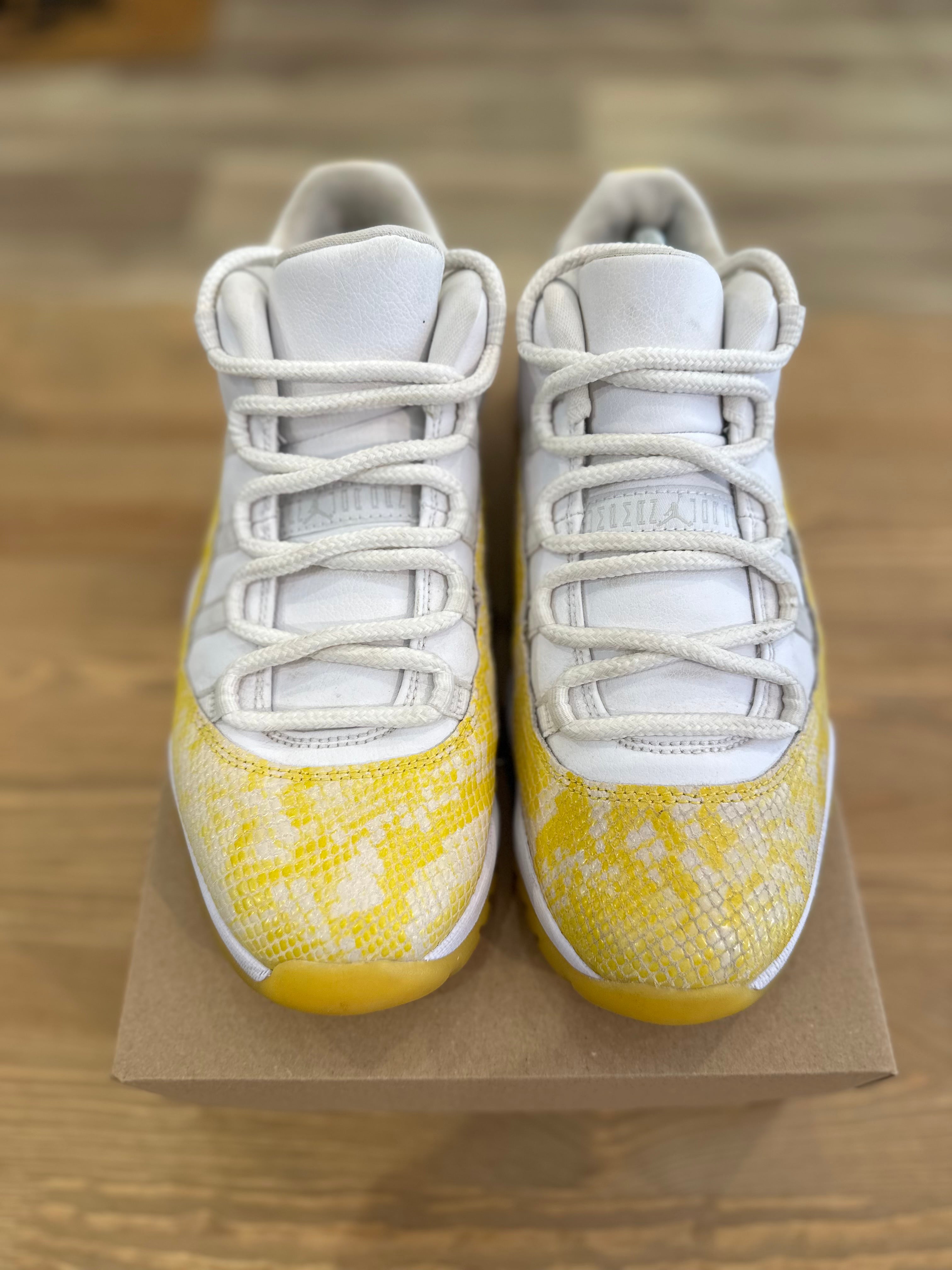 Nike Jordan 11 low yellow snakeskin ( taille 41 )