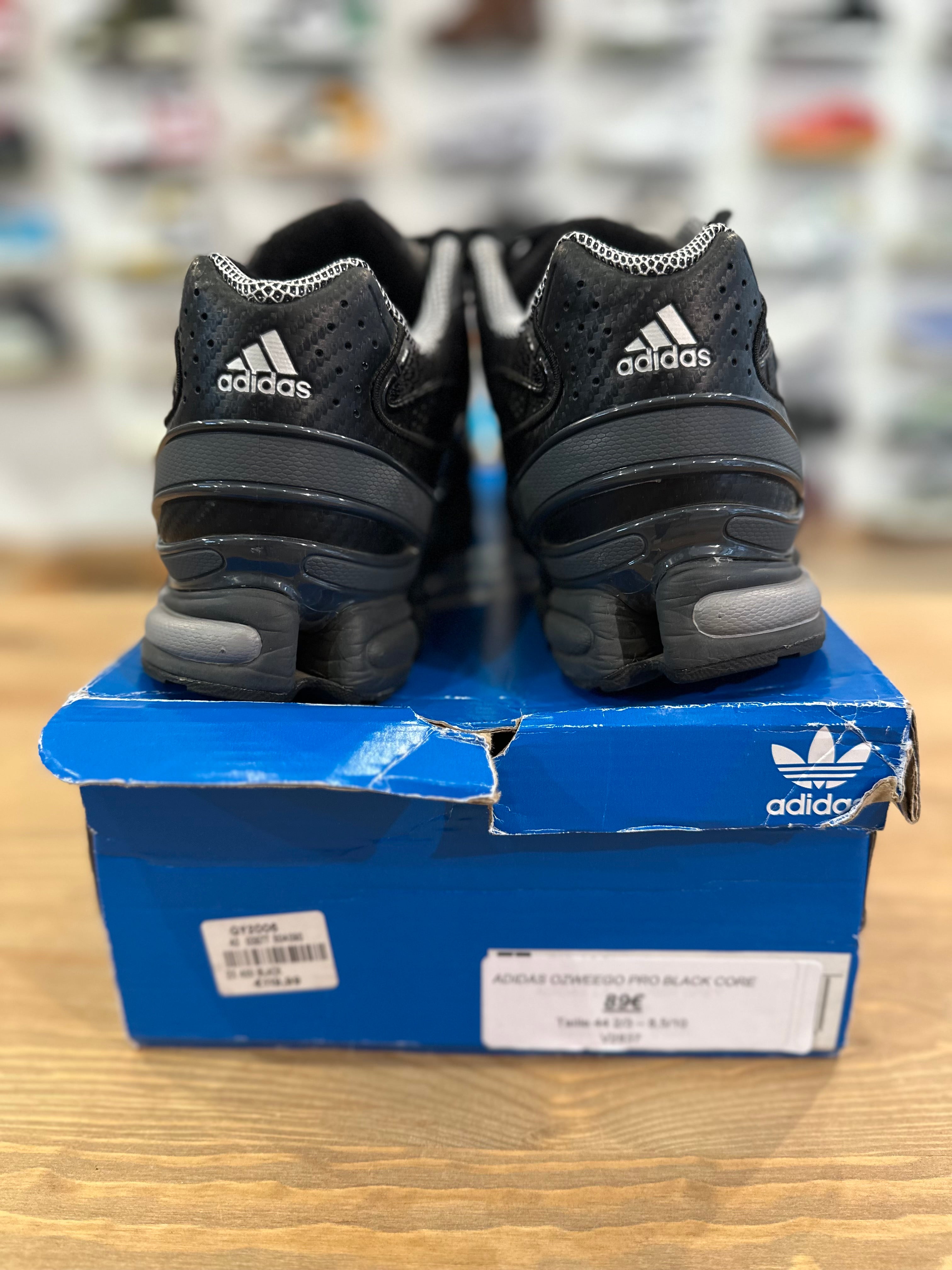 Adidas ozweego pro black core ( taille 44 2/3 )