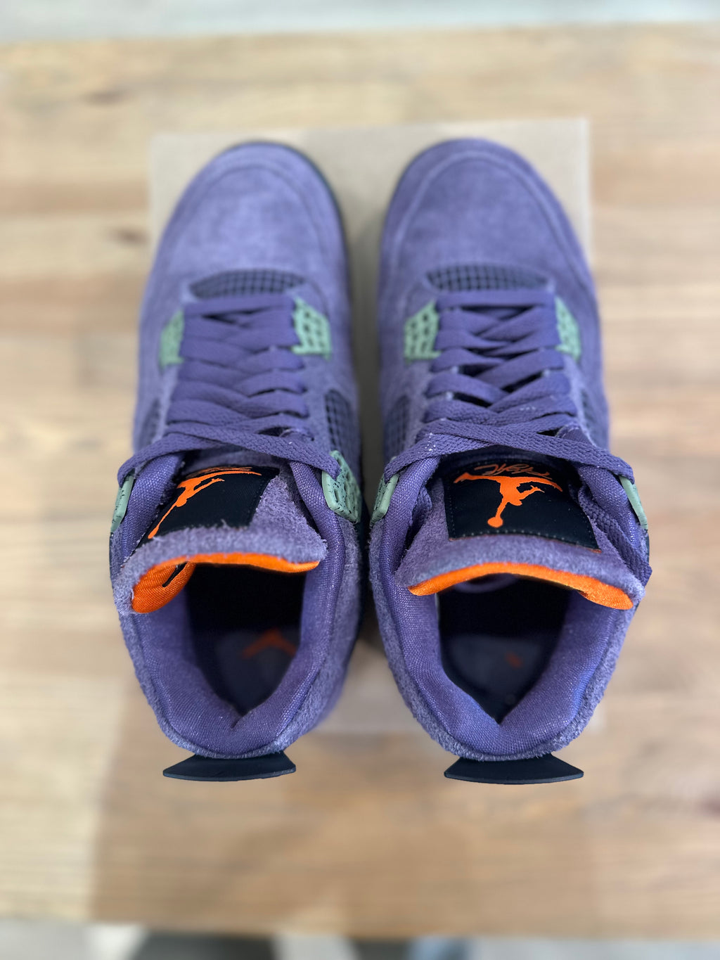 Nike Jordan 4 rétro canyon purple ( taille 41 )