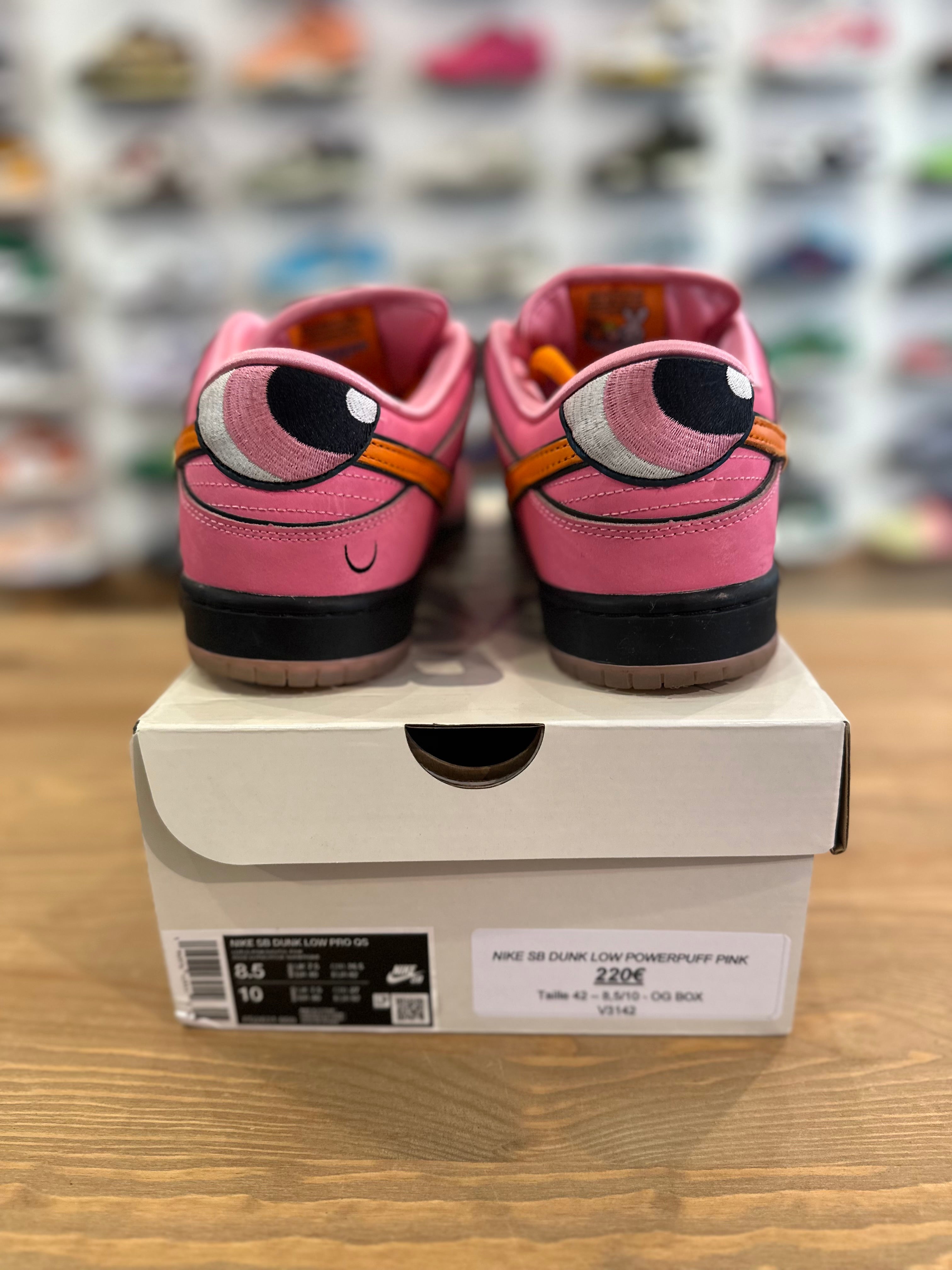 Nike sb dunk low powerpuff pink ( taille 42 )