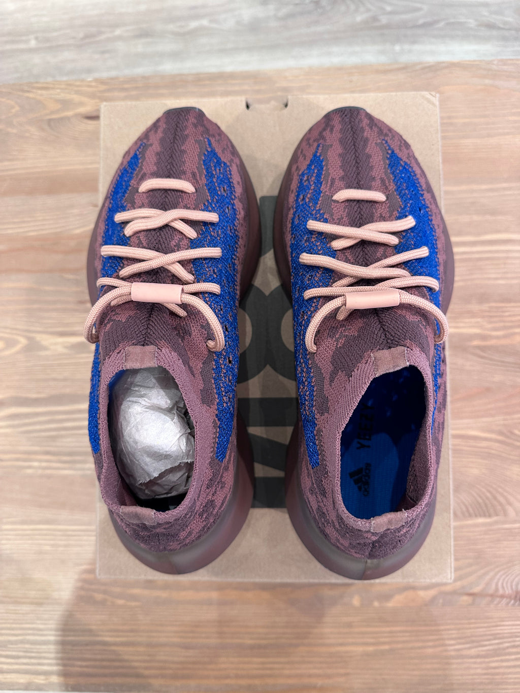 Adidas Yeezy boost 380 azure ( taille 41 1/3 )