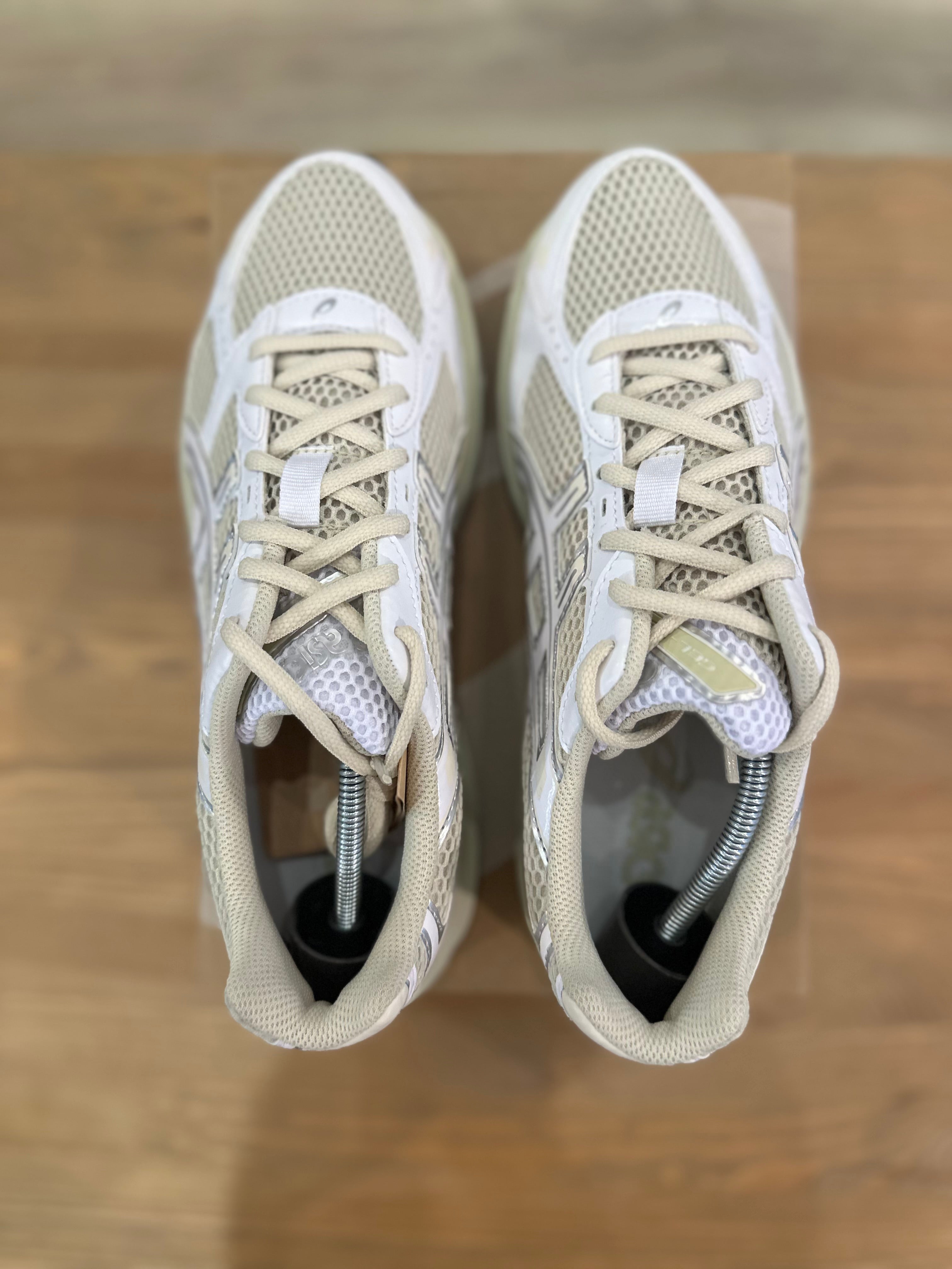 Asics gel 1130 oyster white ( taille 42,5 )