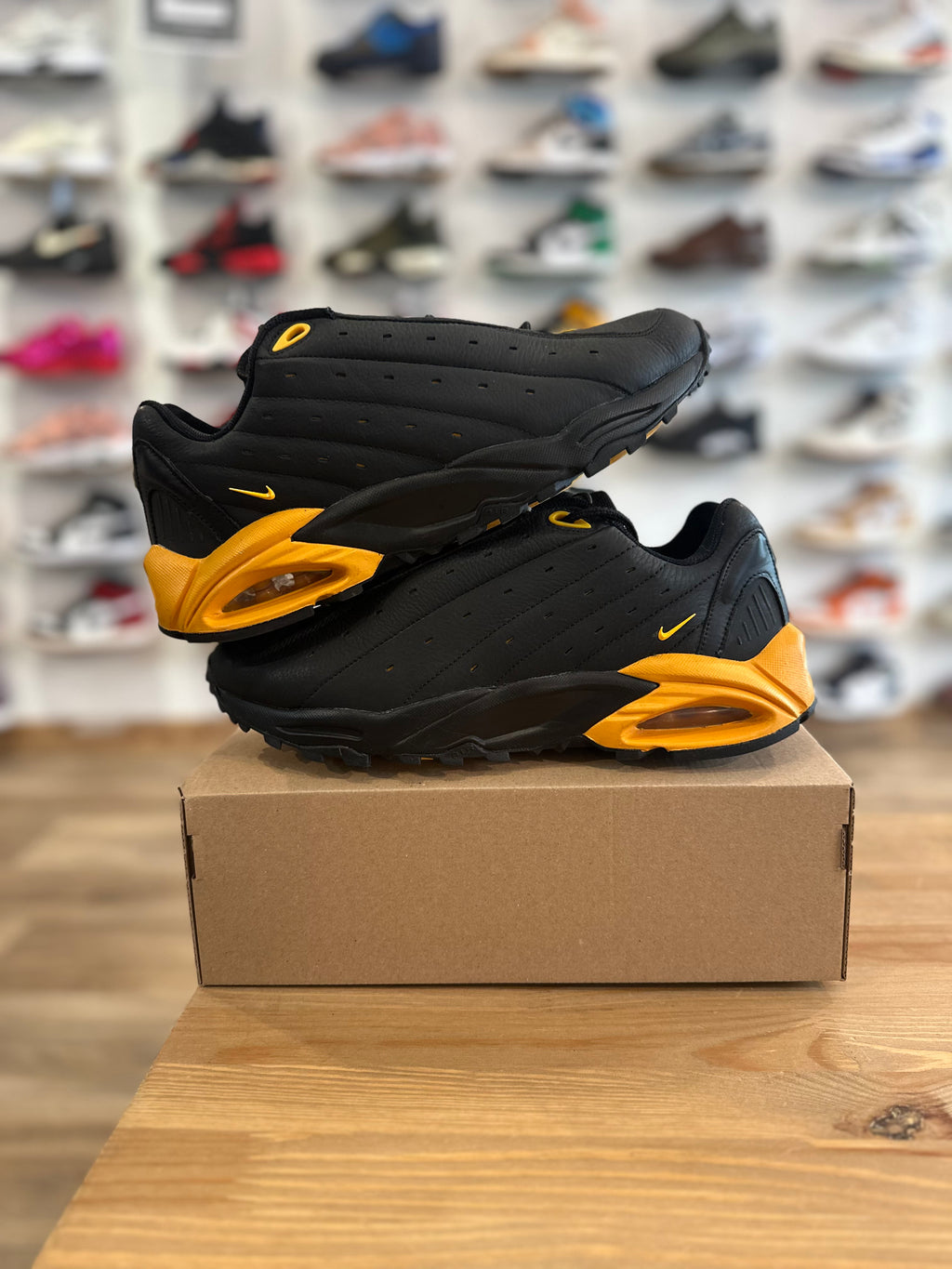 Nike hot step nocta university gold ( taille 44,5 )