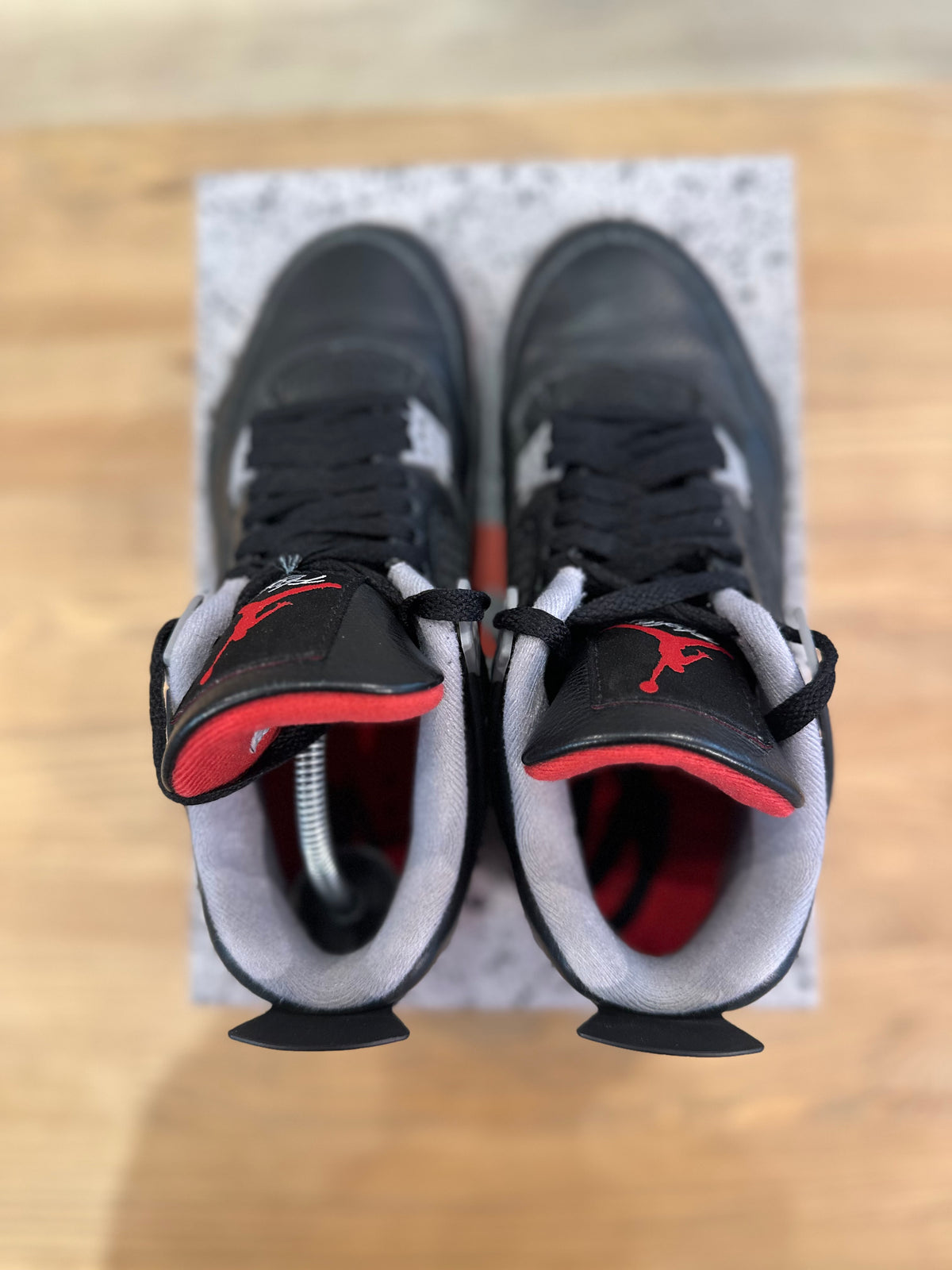 Nike Jordan 4 rétro bred reimagined ( taille 39 )