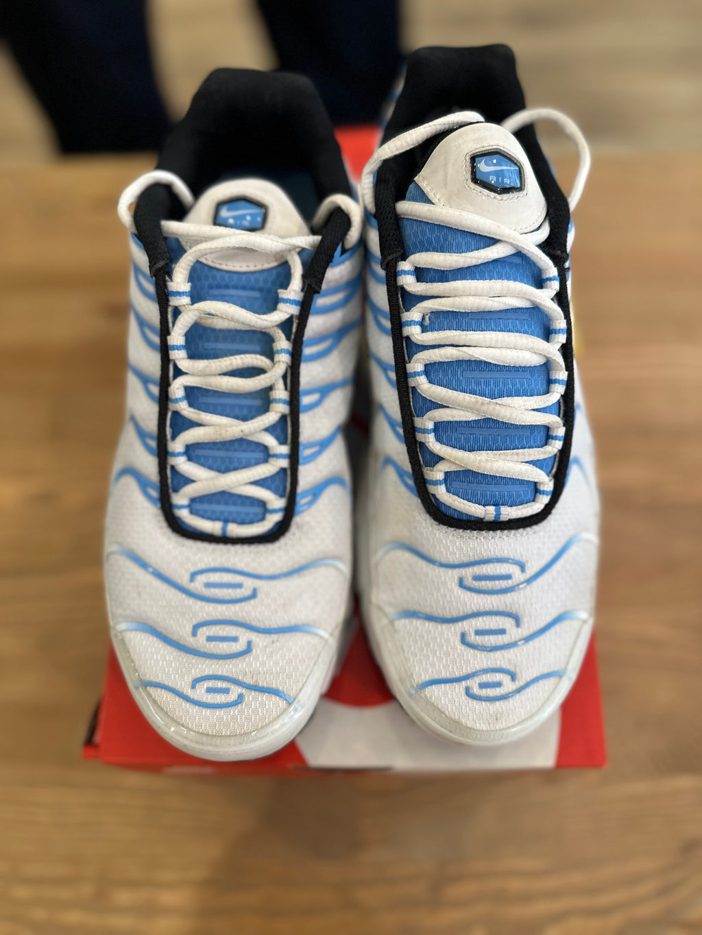 Nike air Max plus White university ( taille 41 )