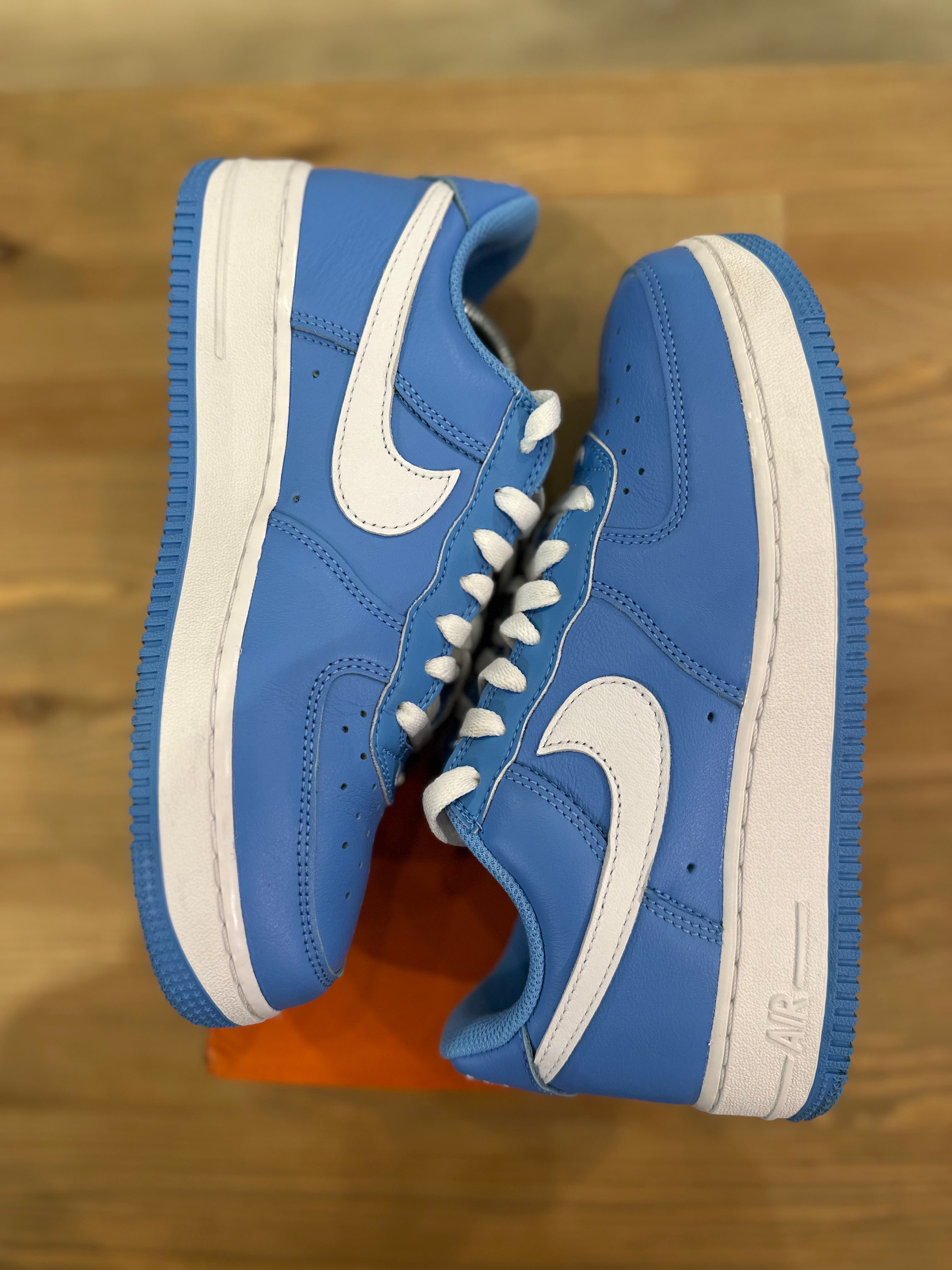 Nike air force 1 low university blue ( taille 40 )