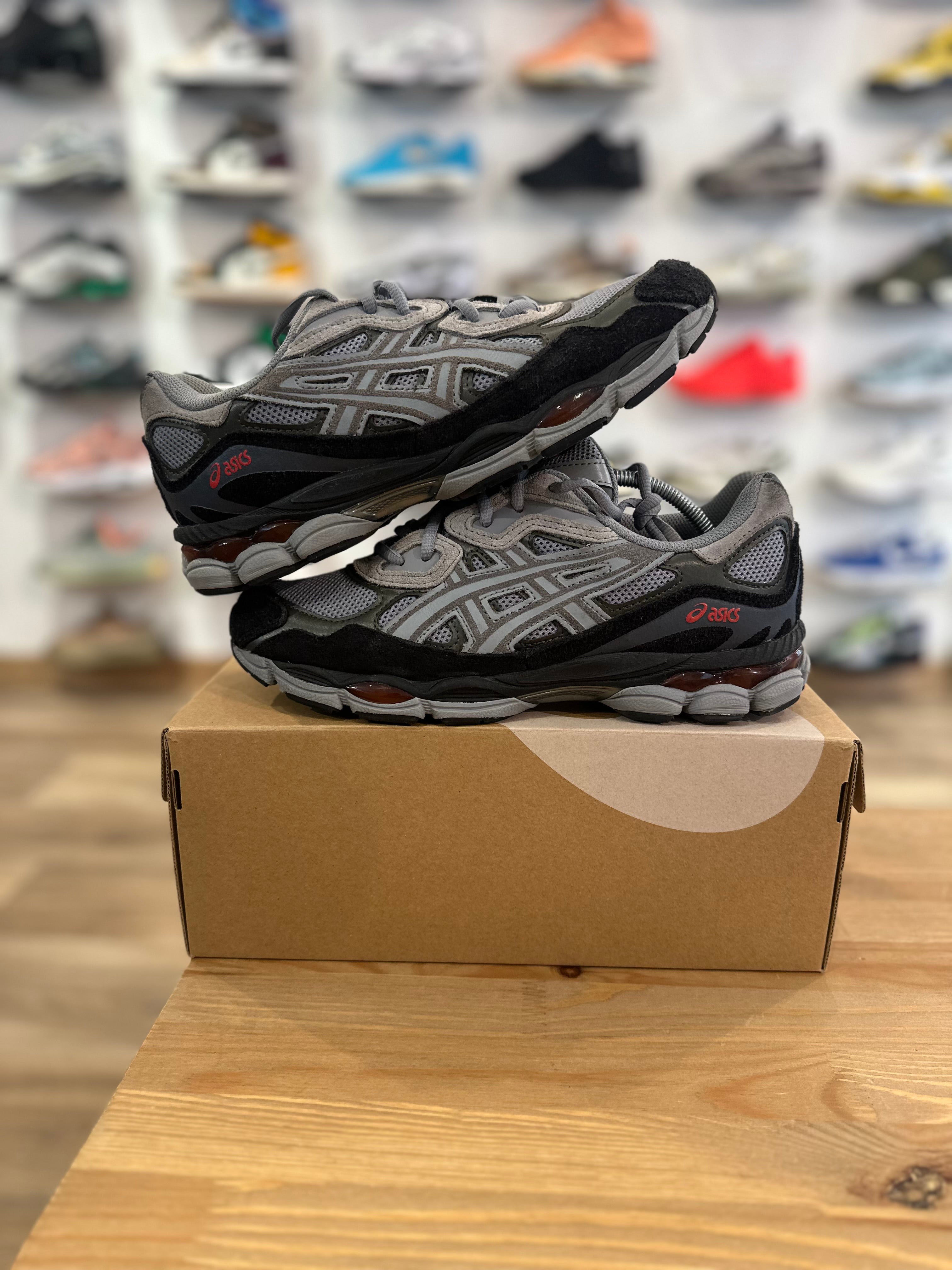 Asics gel nyc Gravel black ( taille 41,5)