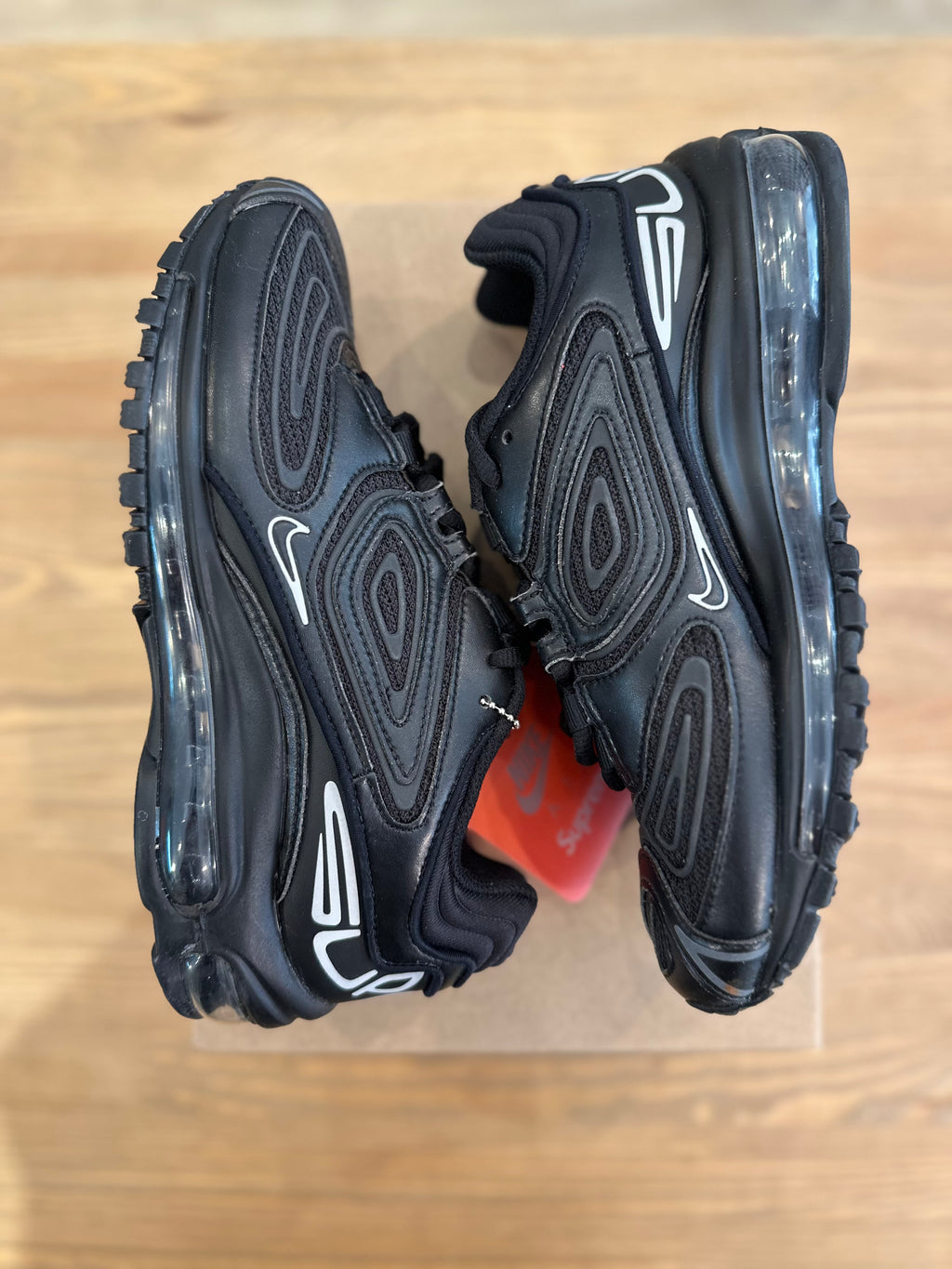 Nike air Max 98 supreme black ( taille 39 )