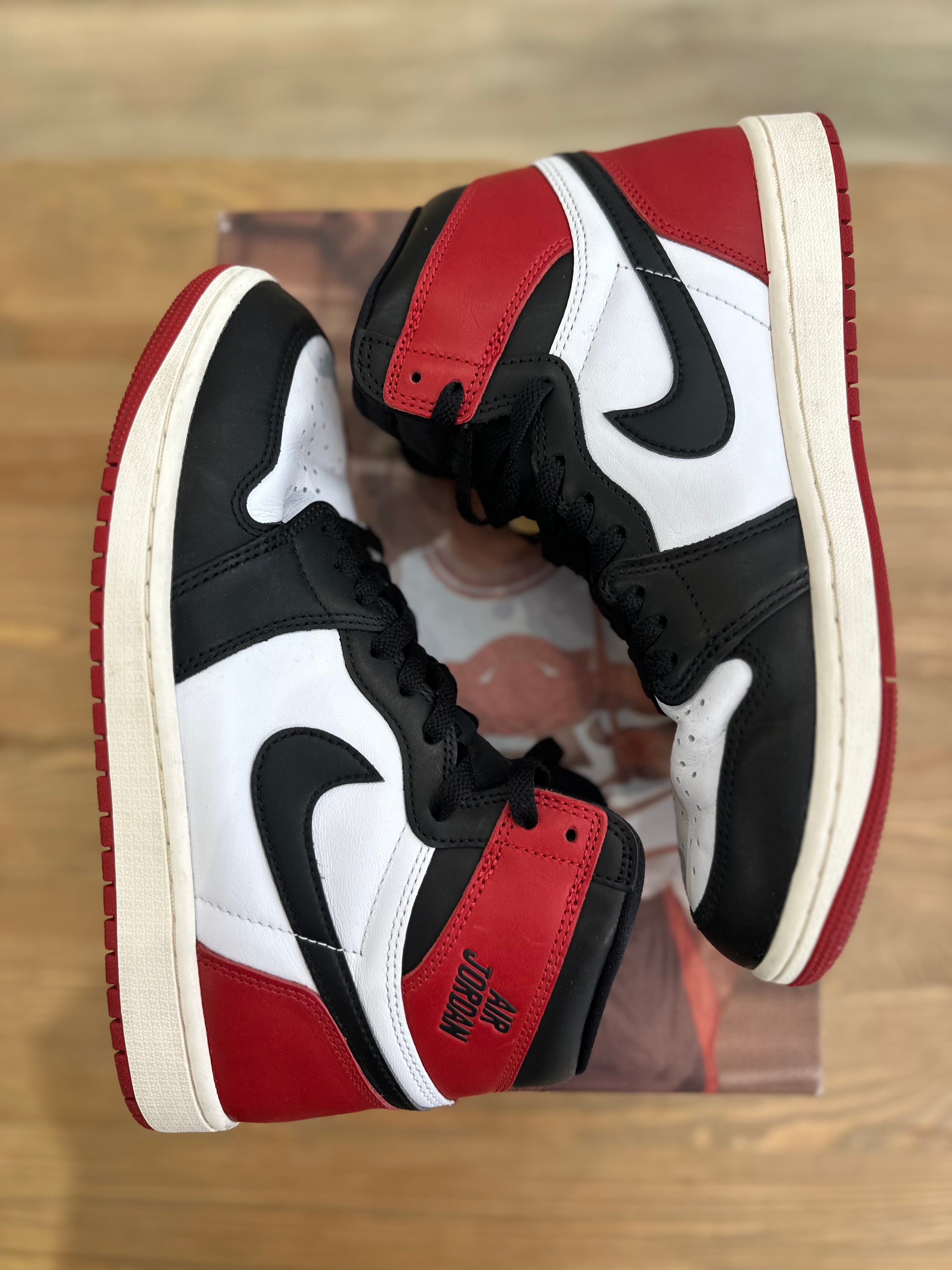 Nike Jordan 1 high bred toe reimagined ( taille 43 )