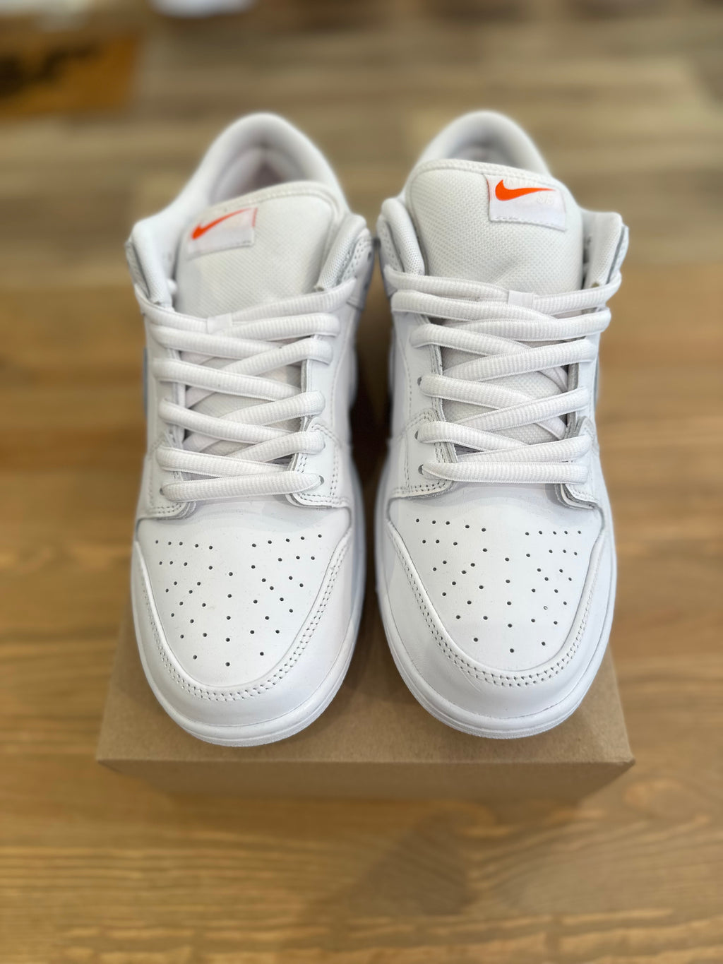 Nike sb dunk low triple White ( taille 45,5 )