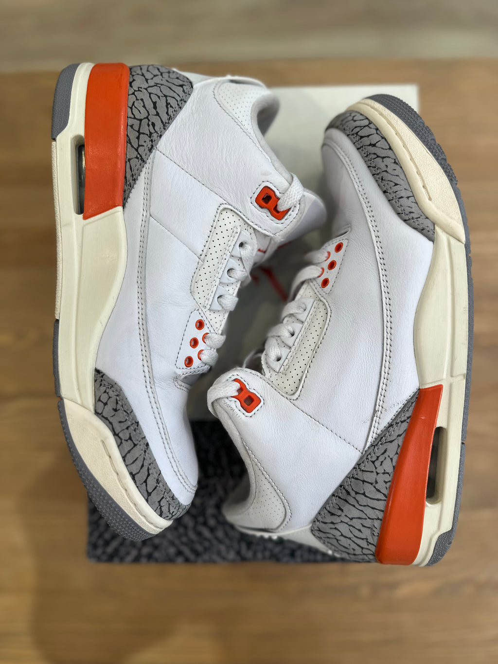 Nike Jordan 3 rétro georgia peach ( taille 42 )