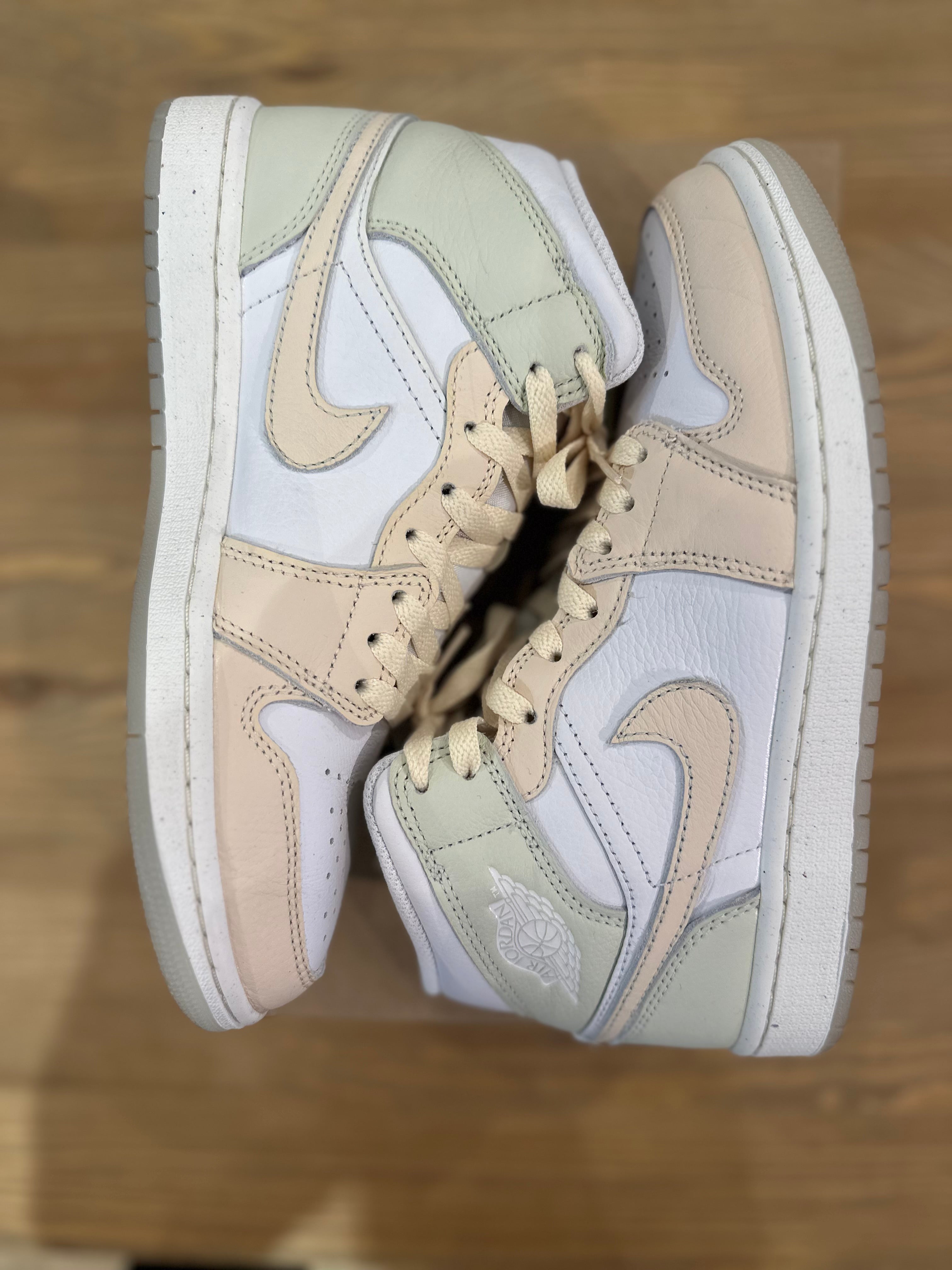 Nike Jordan 1 mid sea glass ( taille 40 )