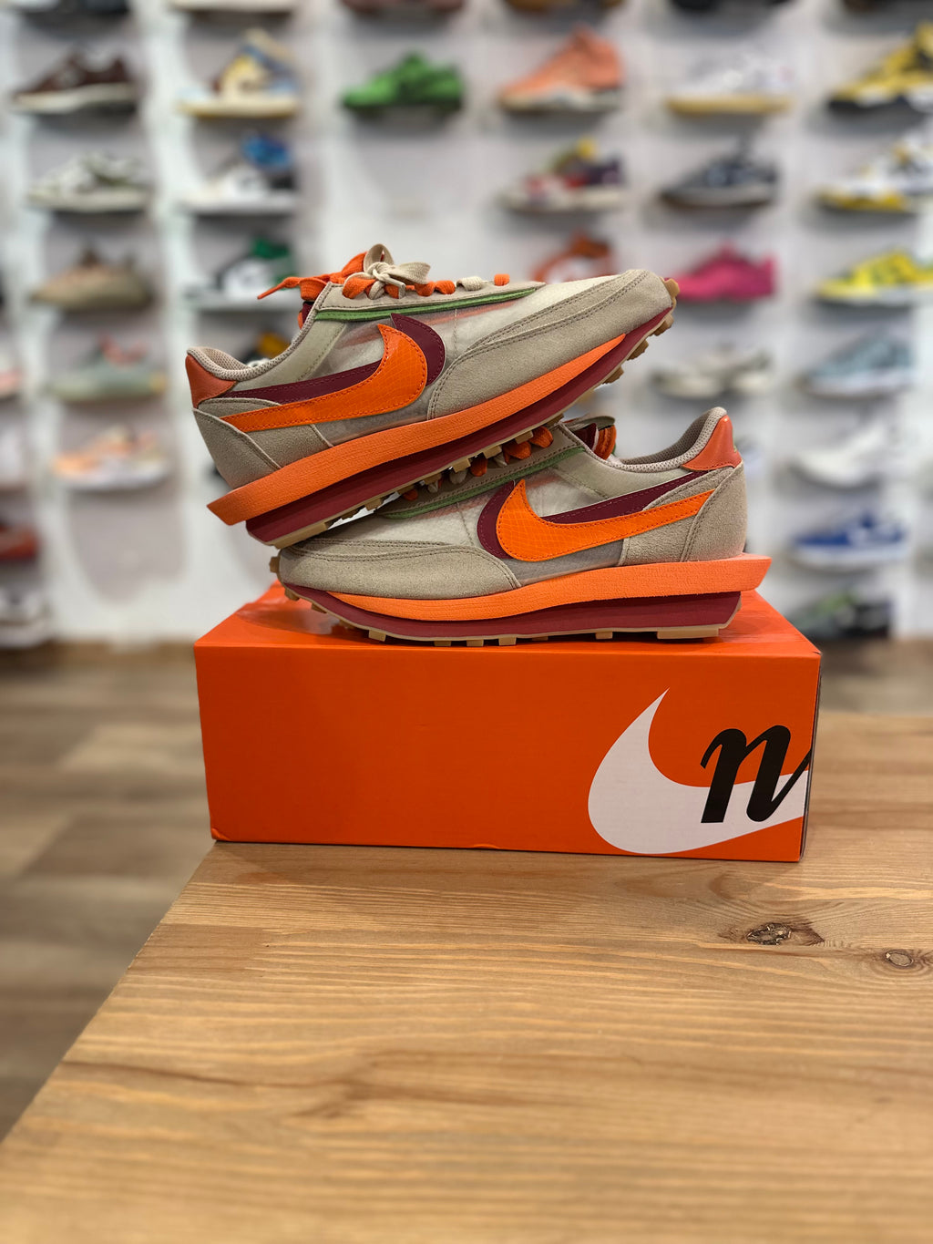 Nike ldwaffle sacai clot orange ( taille 42 )