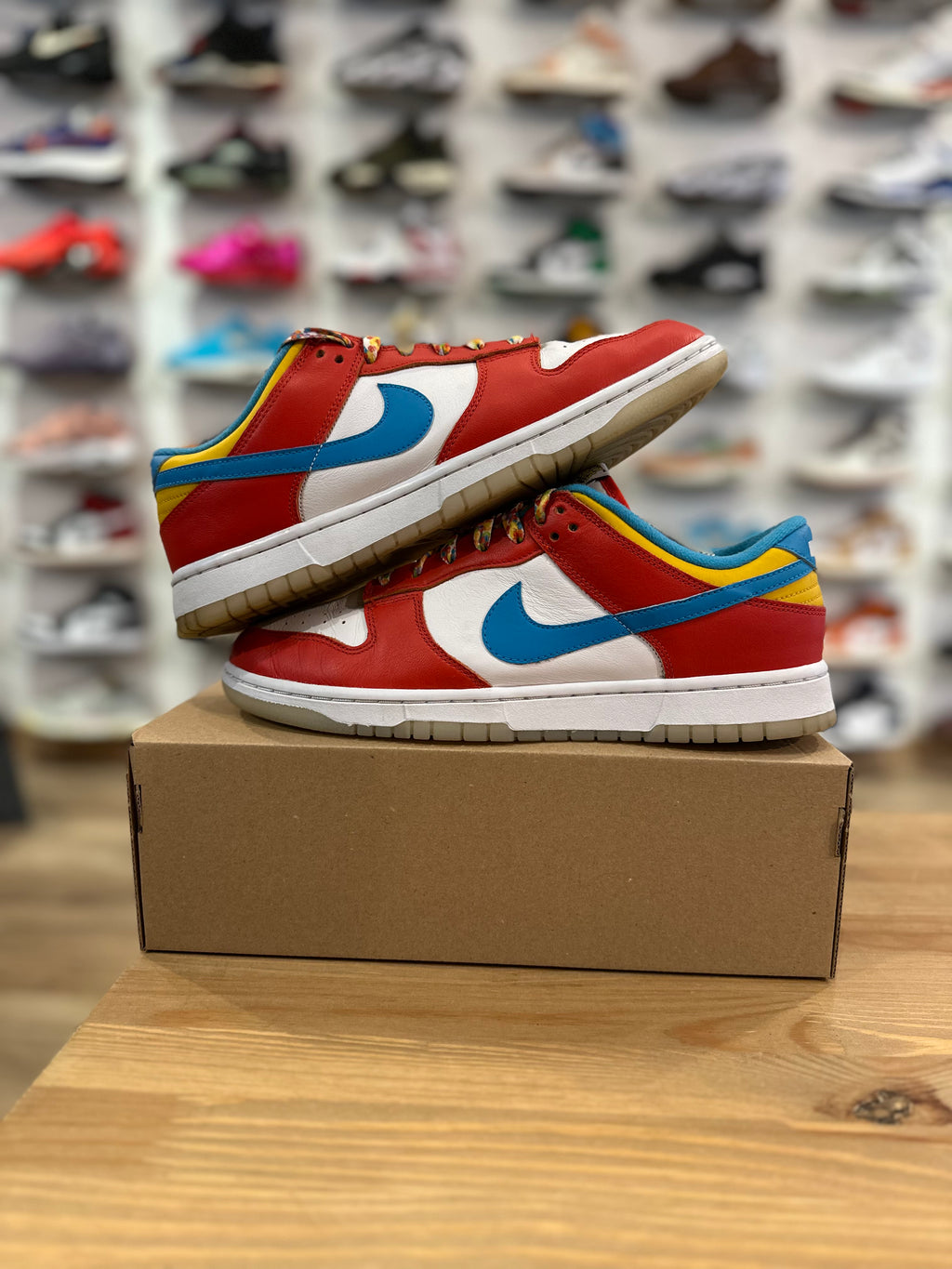 Nike dunk low lebron james ( taille 43 )